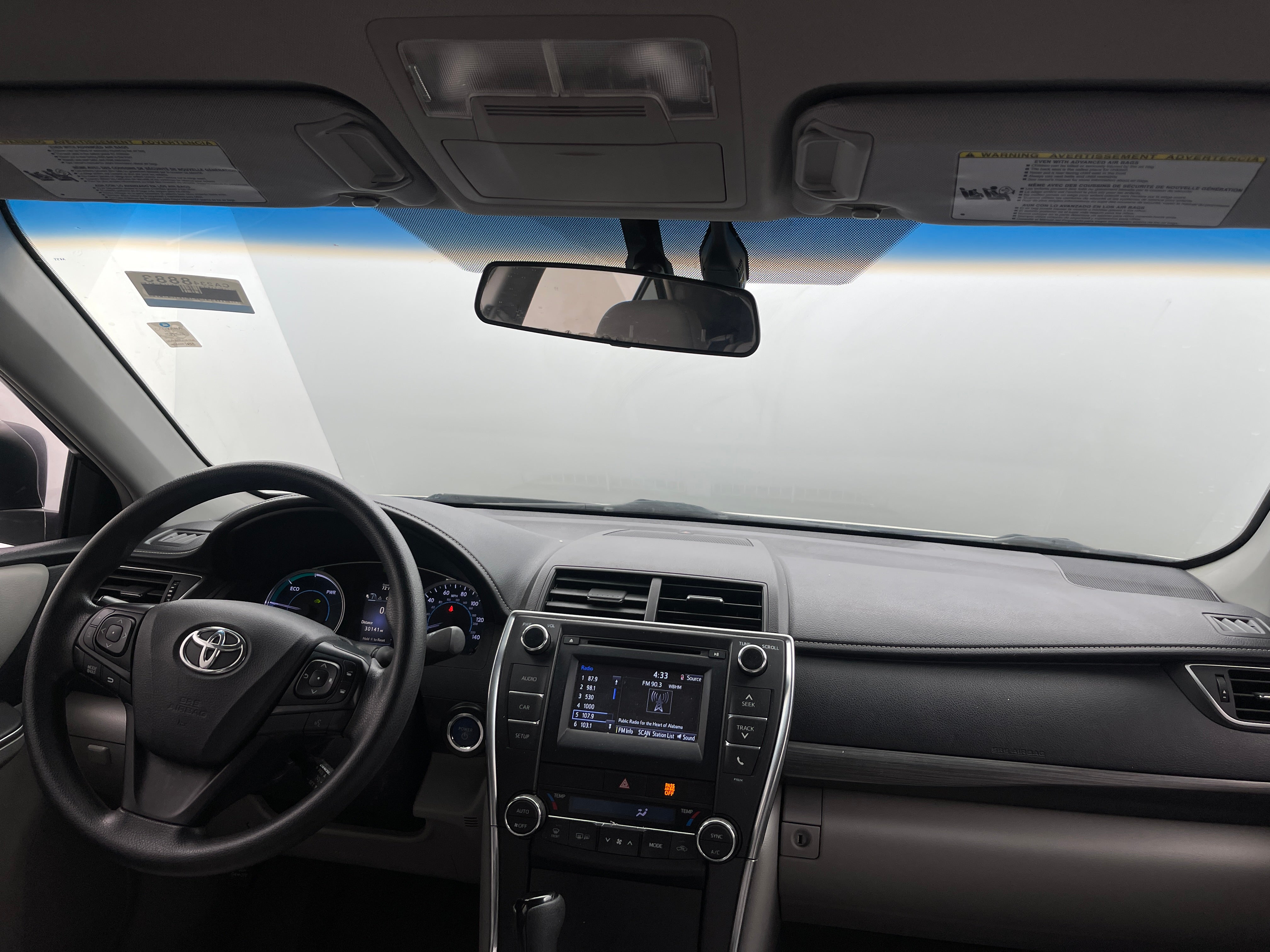 2016 Toyota Camry LE 3