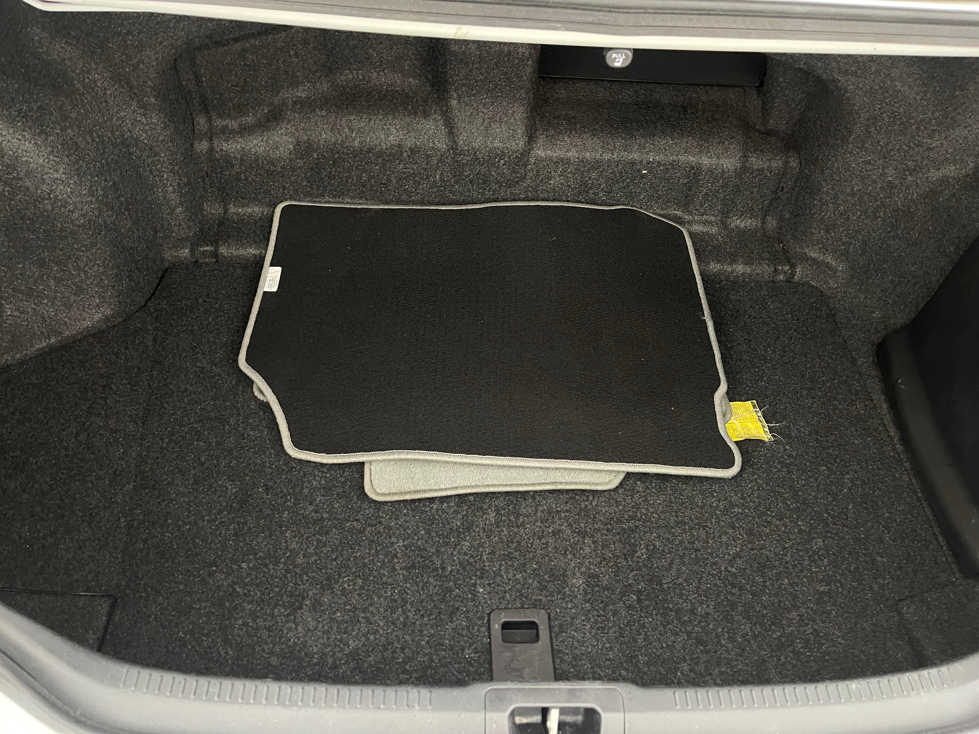 2016 Toyota Camry LE 7