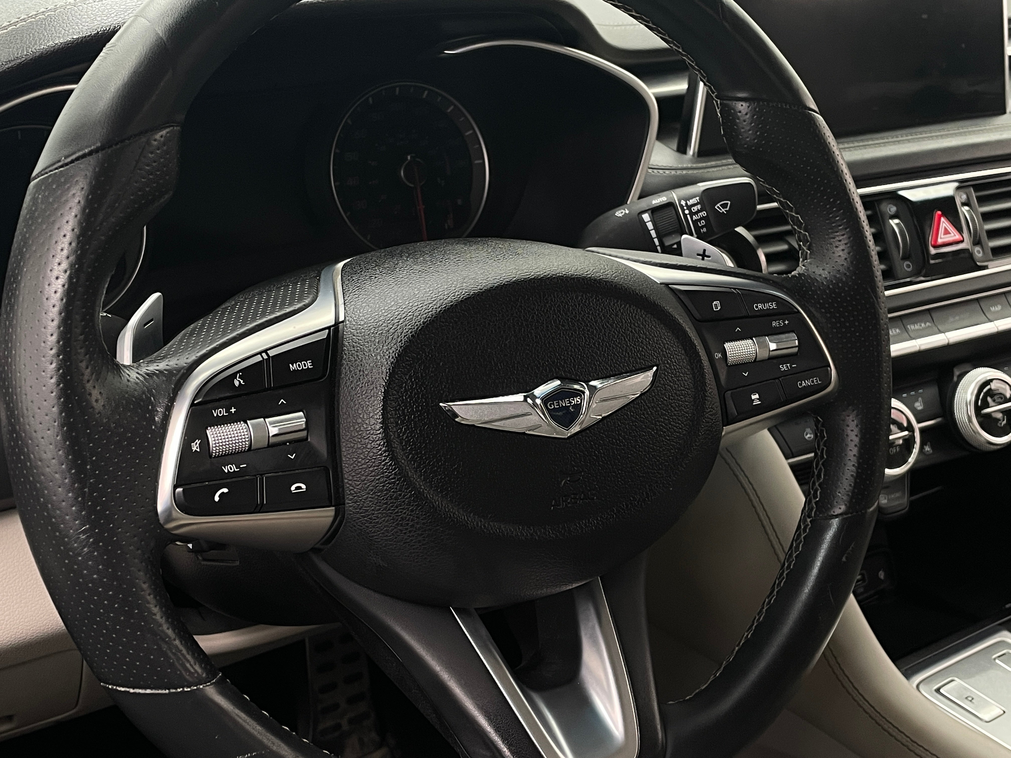2020 Genesis G70 2.0T 4