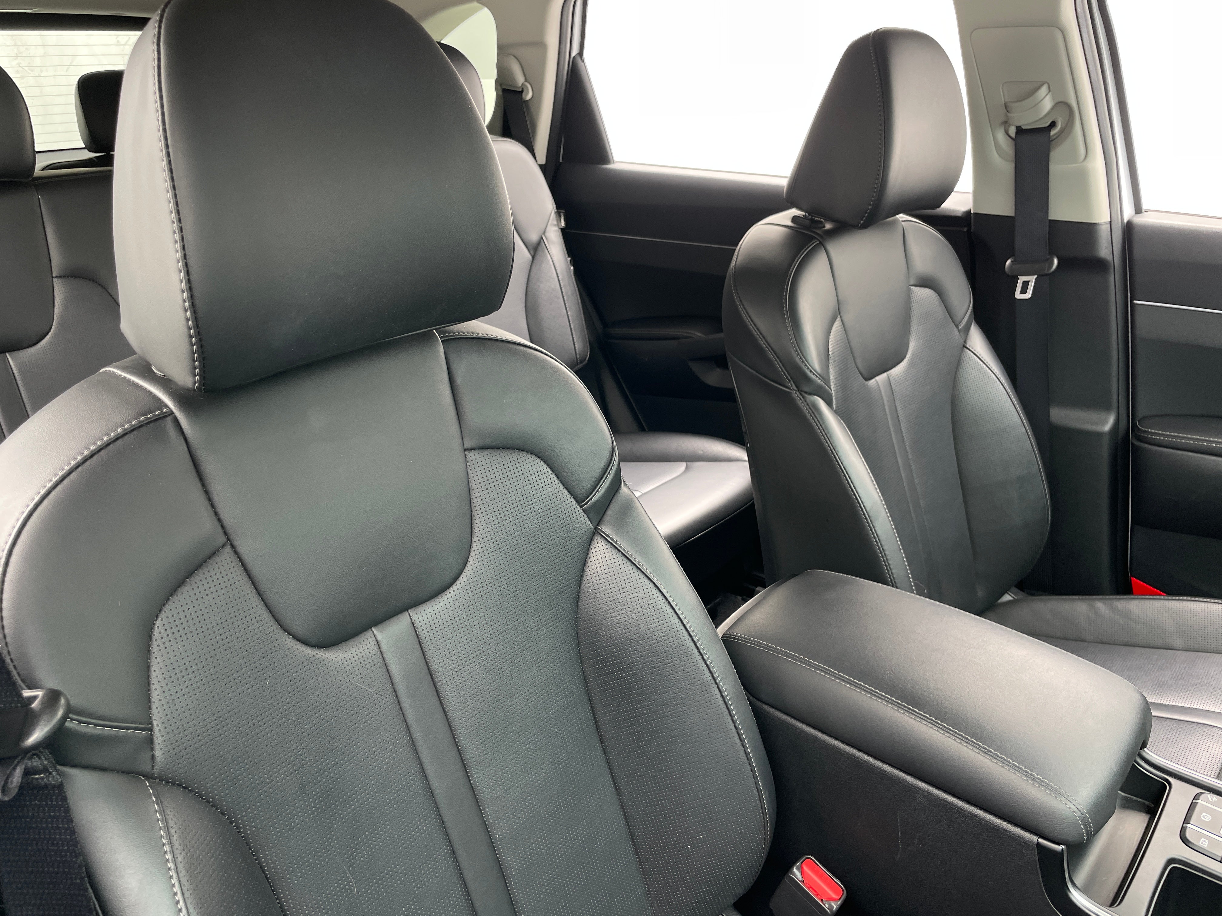2024 Kia Sorento S 2