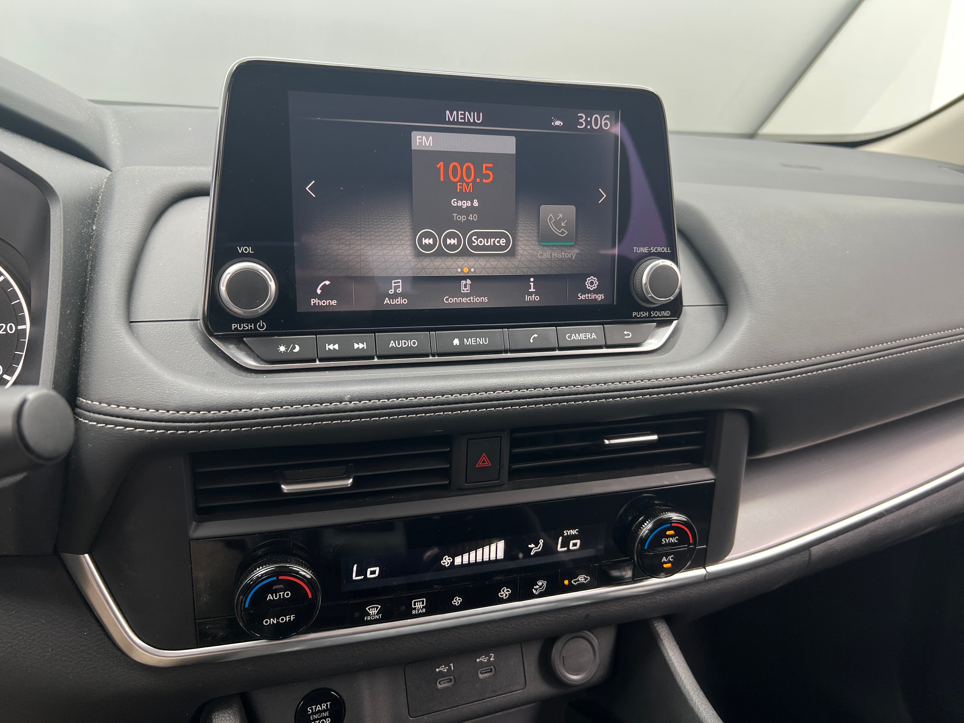 2024 Nissan Rogue SV 4