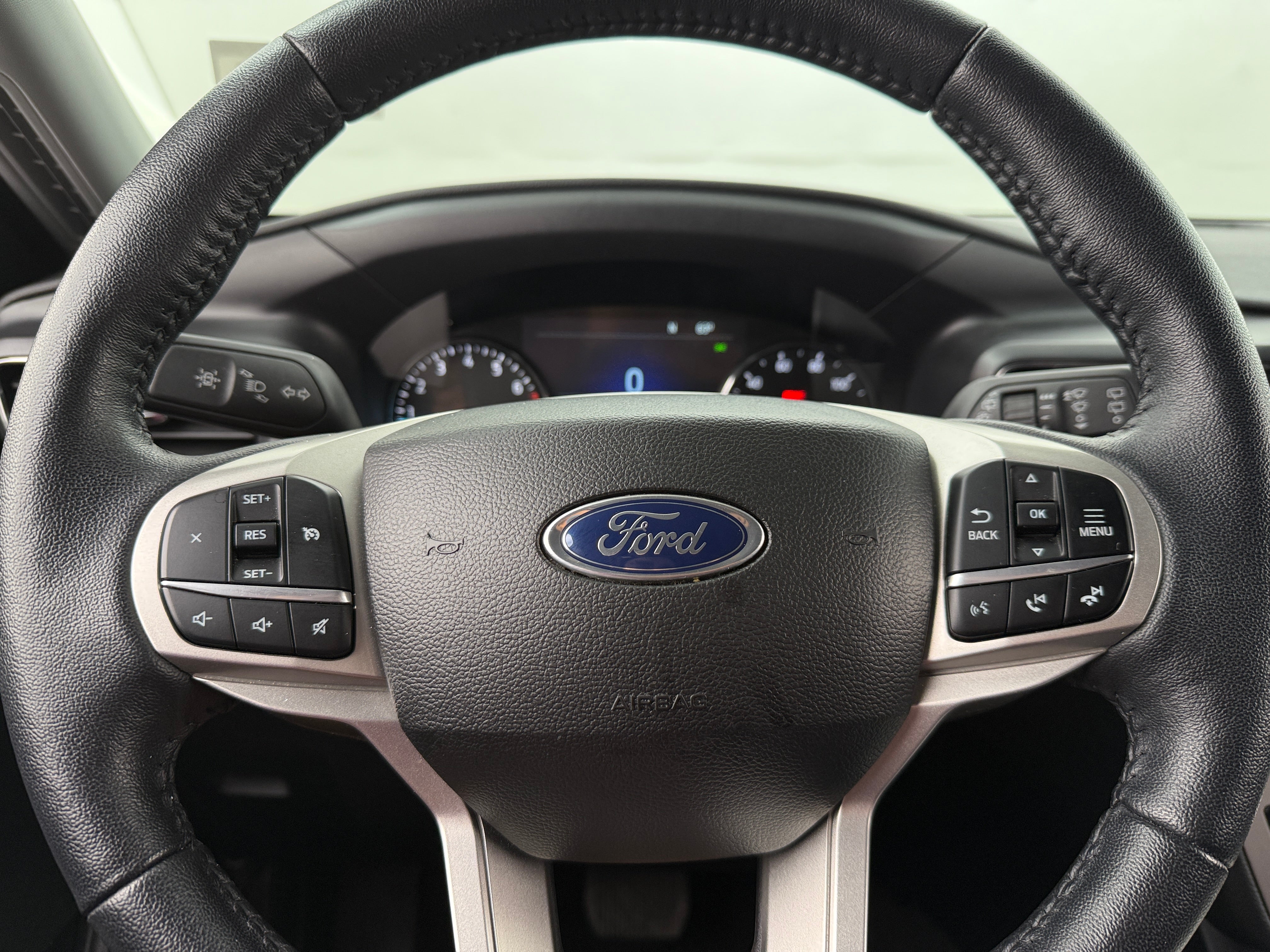 2023 Ford Explorer XLT 5