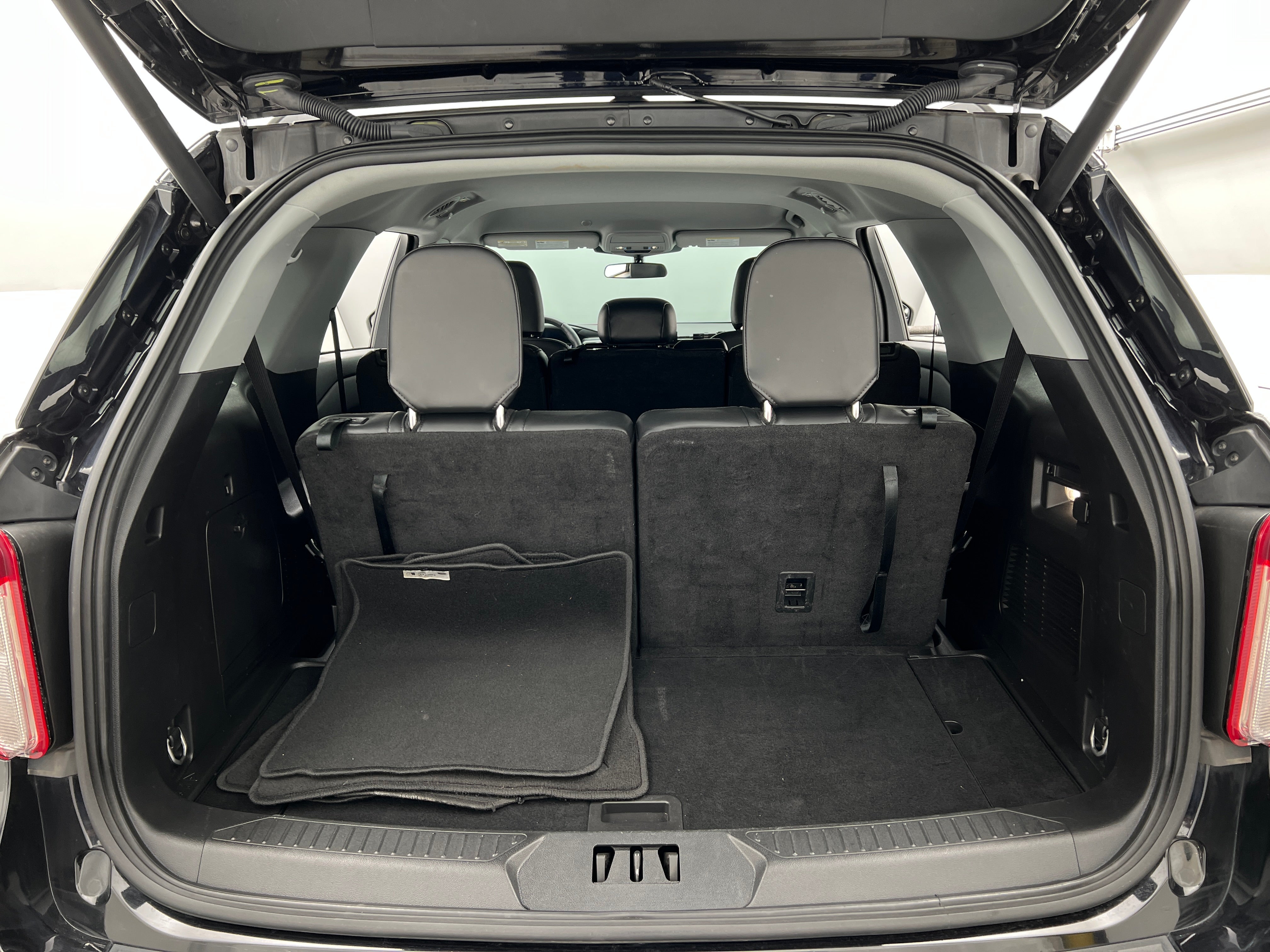 2024 Ford Explorer XLT 7