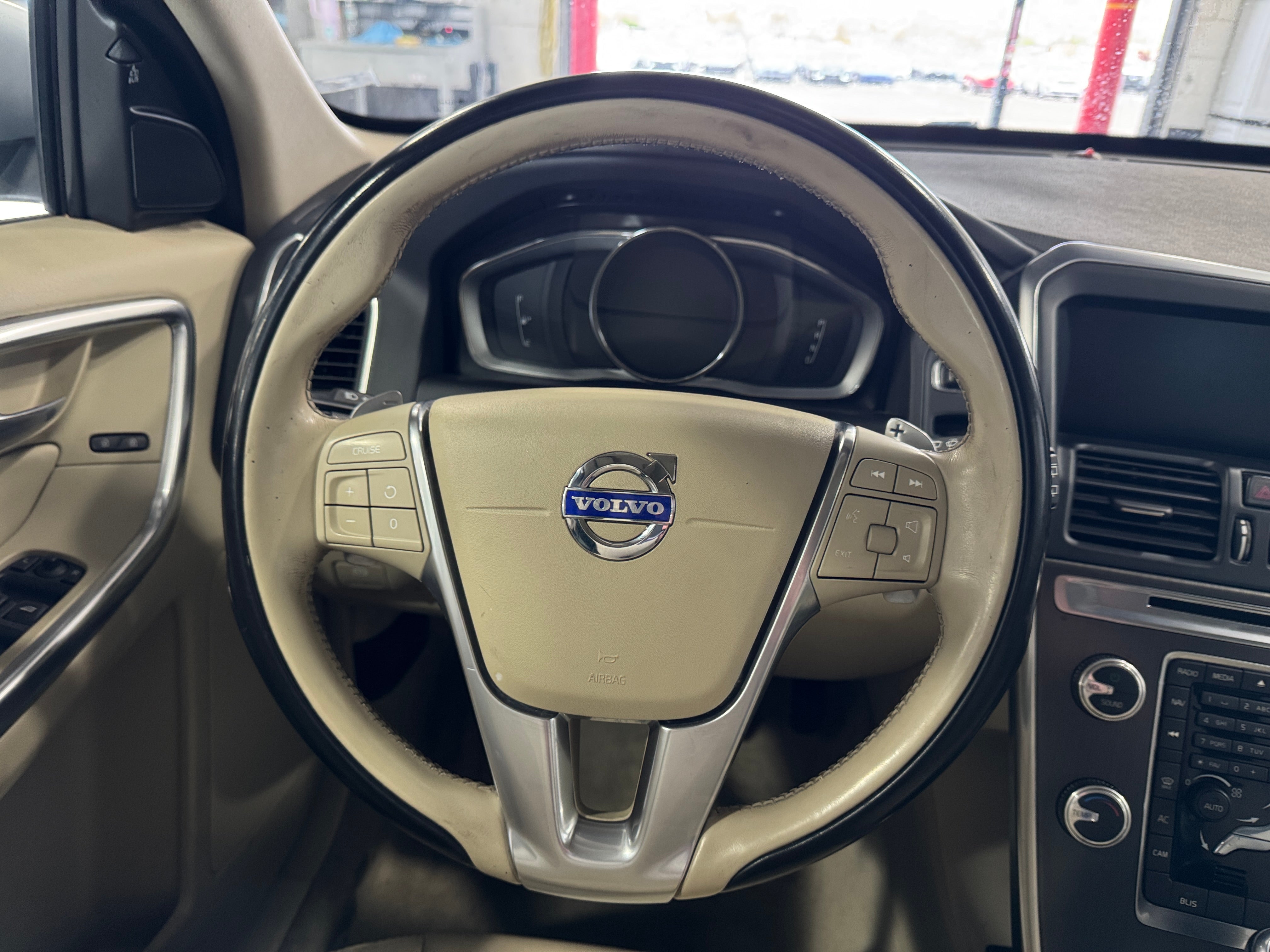 2015 Volvo XC60 T6 4