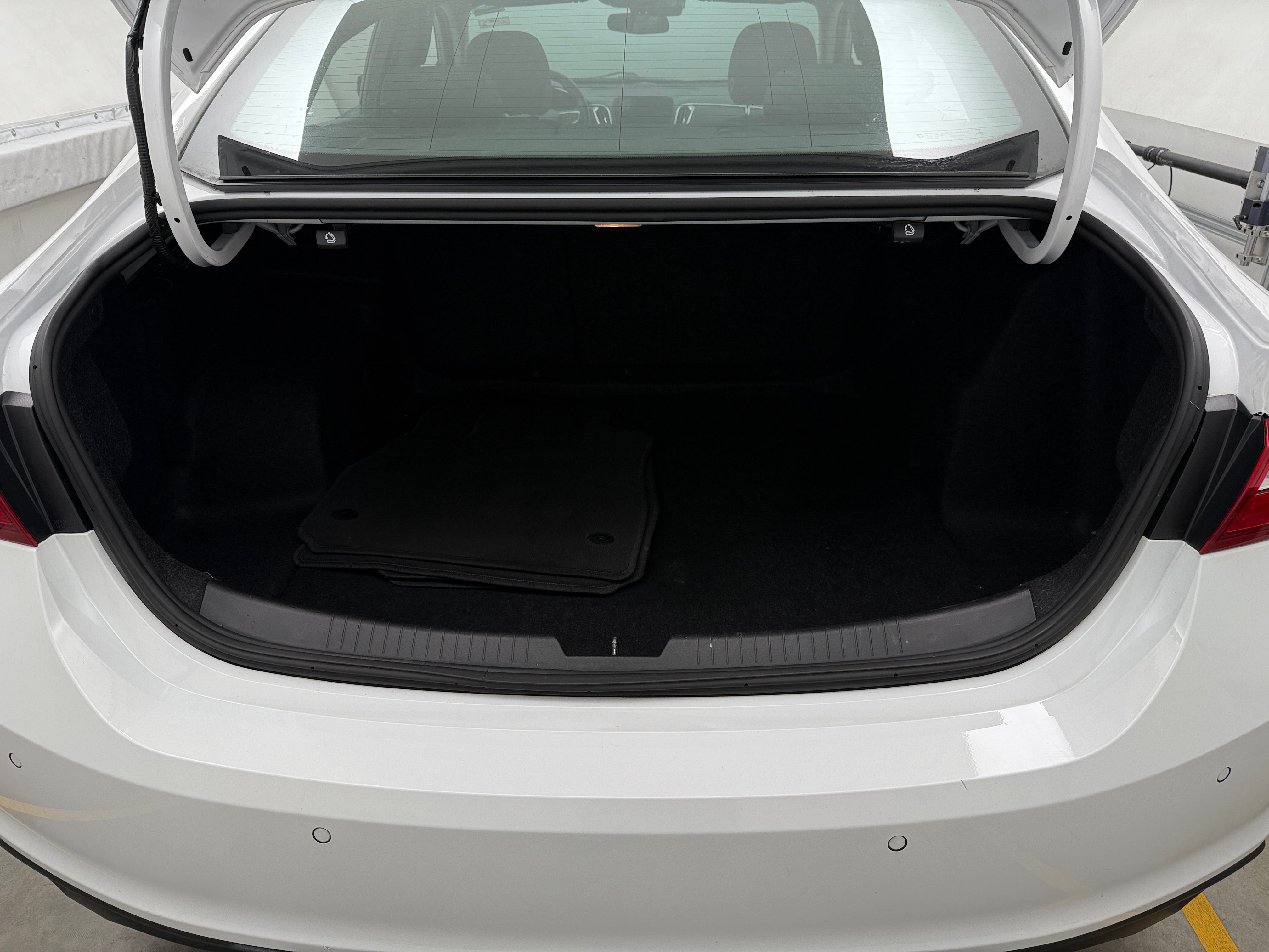 2020 Chevrolet Malibu LS 7