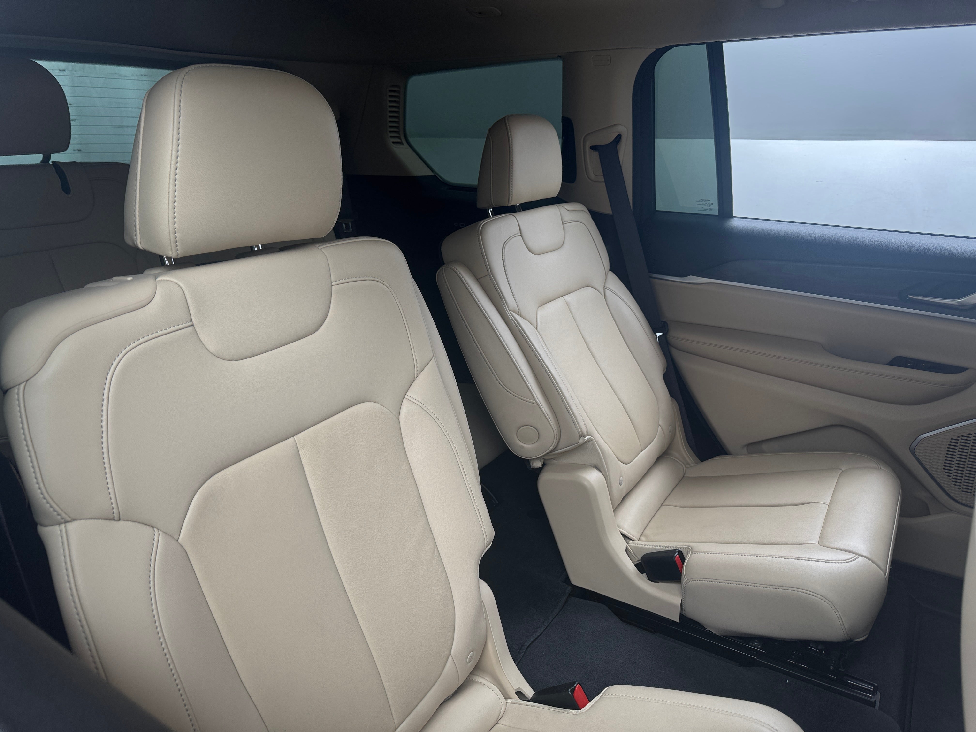 2021 Jeep Grand Cherokee L Limited Edition 5