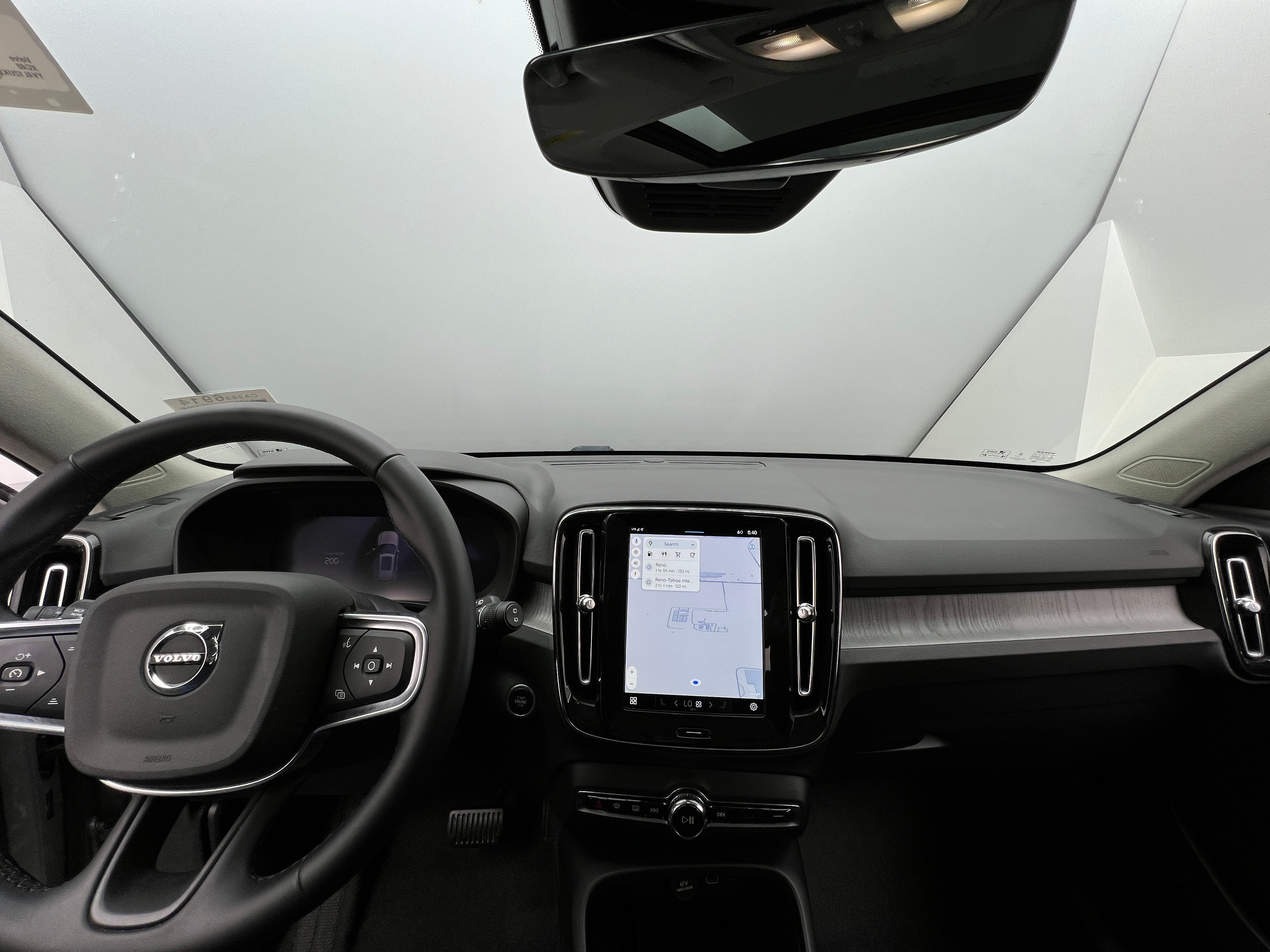 2024 Volvo XC40 B5 Core 3