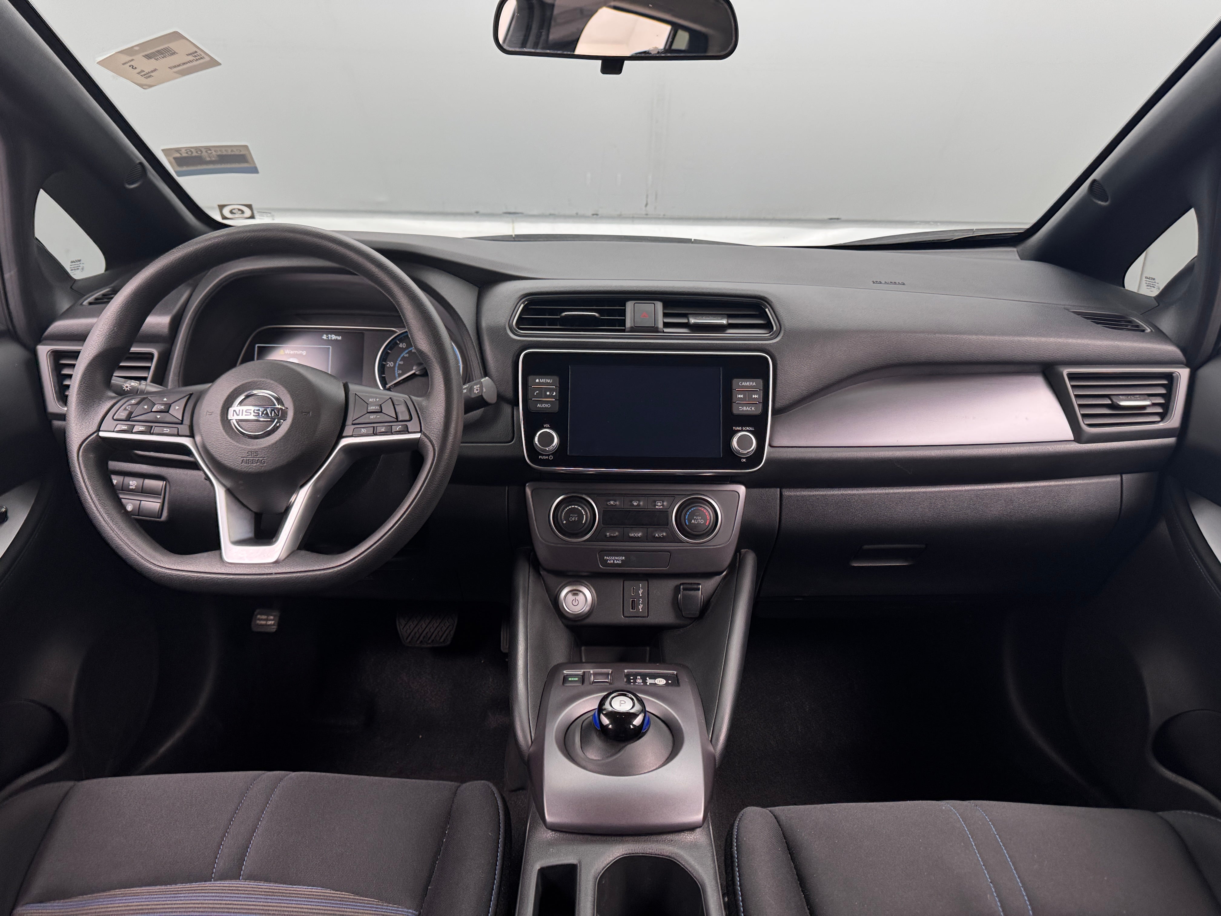 2022 Nissan Leaf S 3