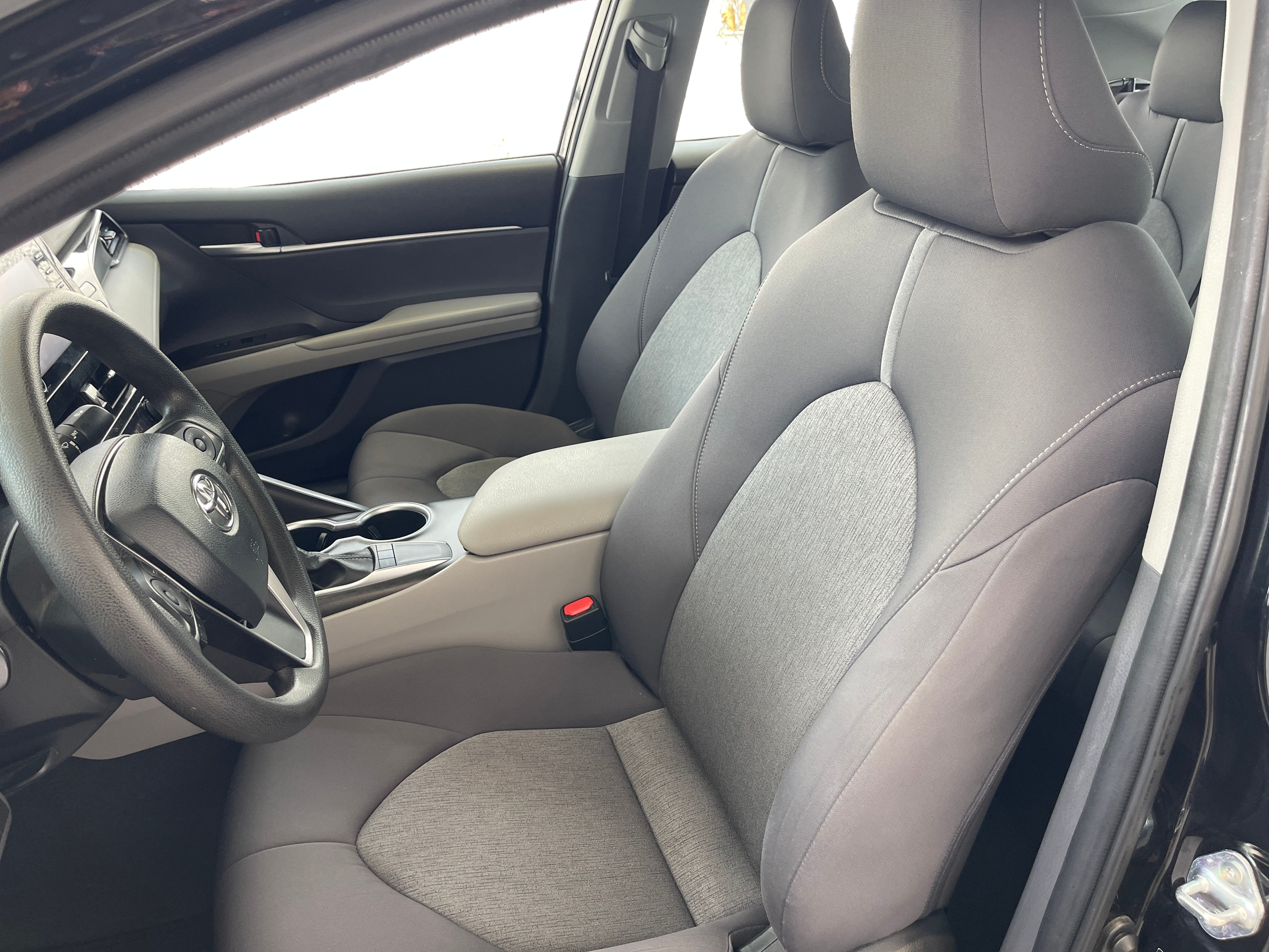 2023 Toyota Camry LE 2