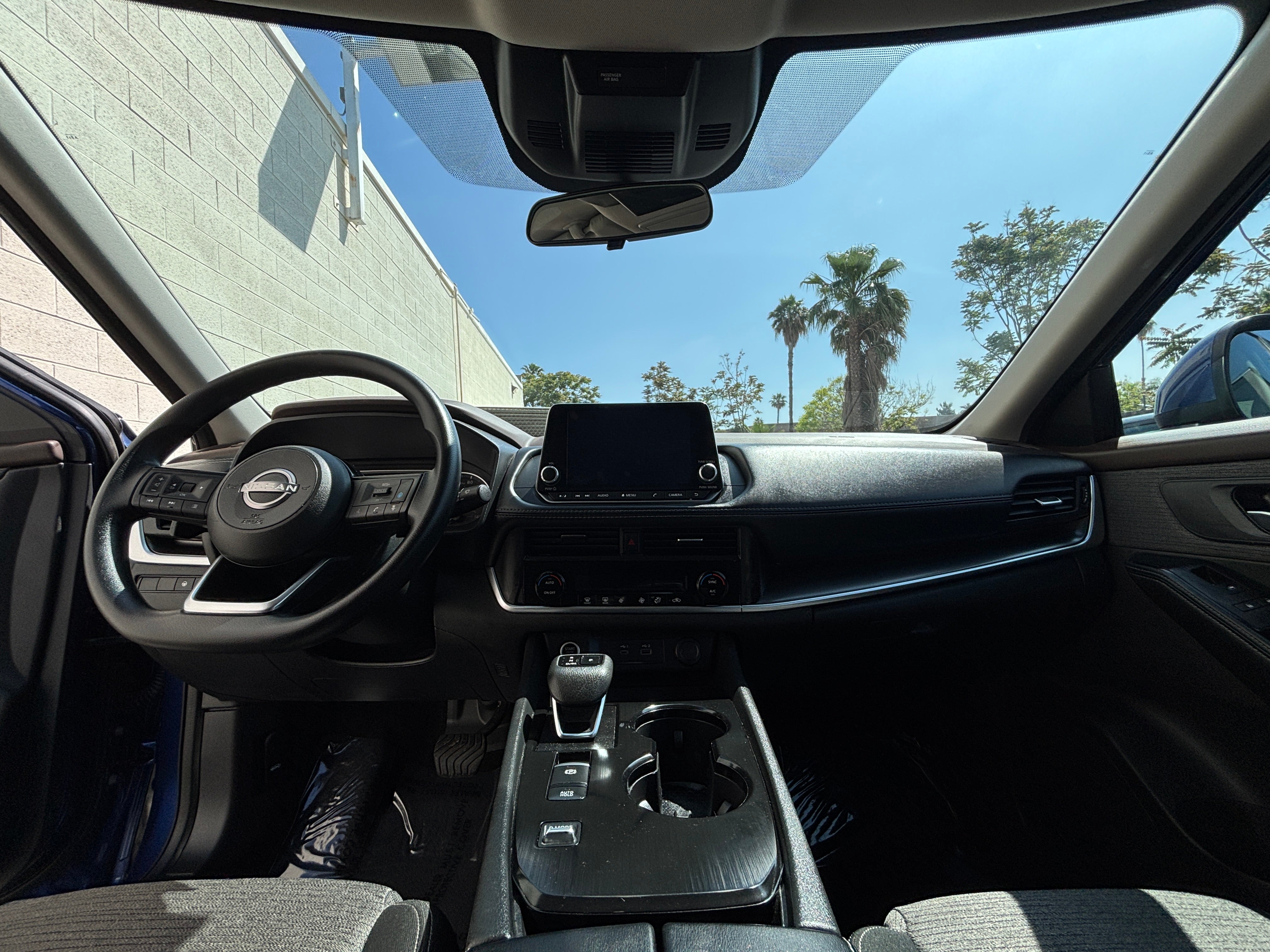 2023 Nissan Rogue SV 3