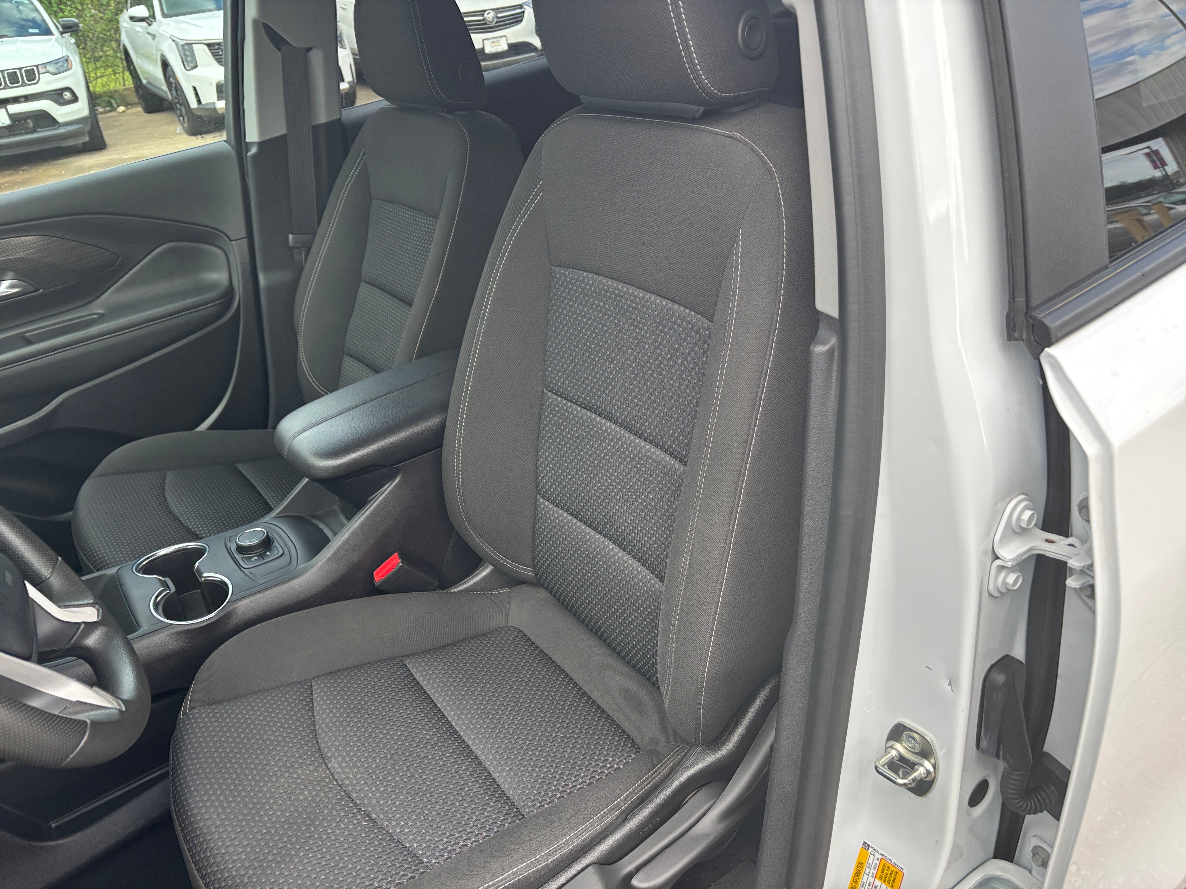 2024 GMC Terrain SLE 2