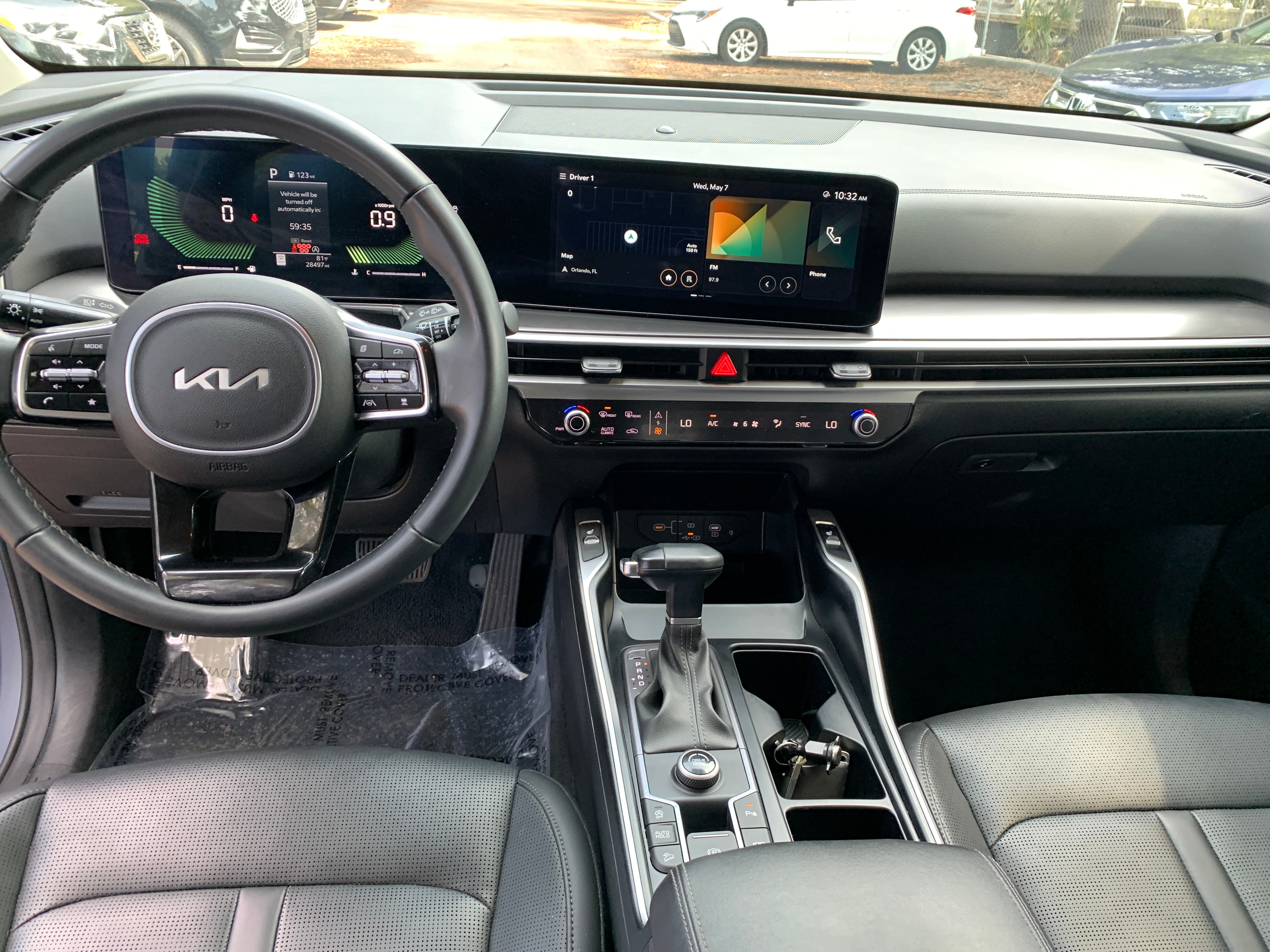 2024 Kia Sorento S 3