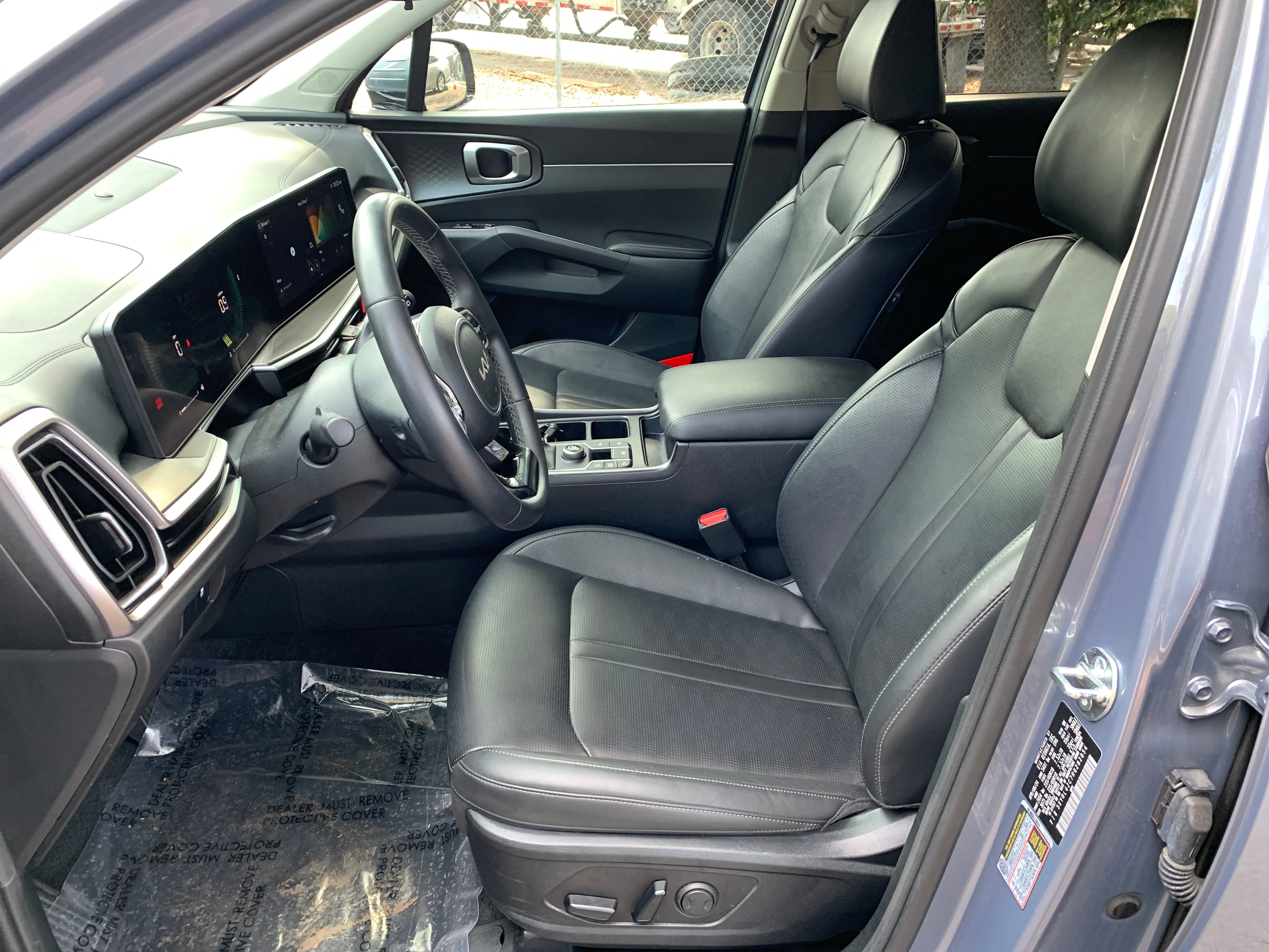 2024 Kia Sorento S 2