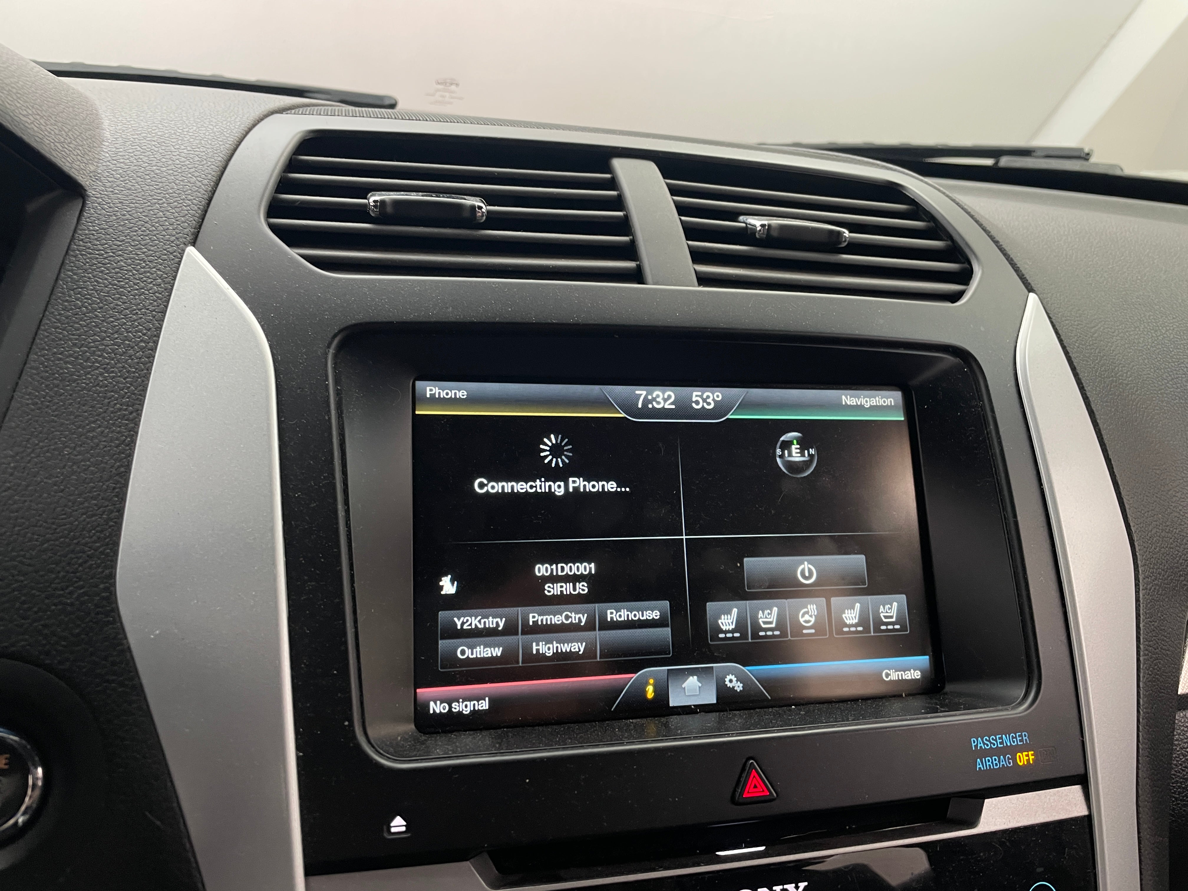 2015 Ford Explorer Sport 3