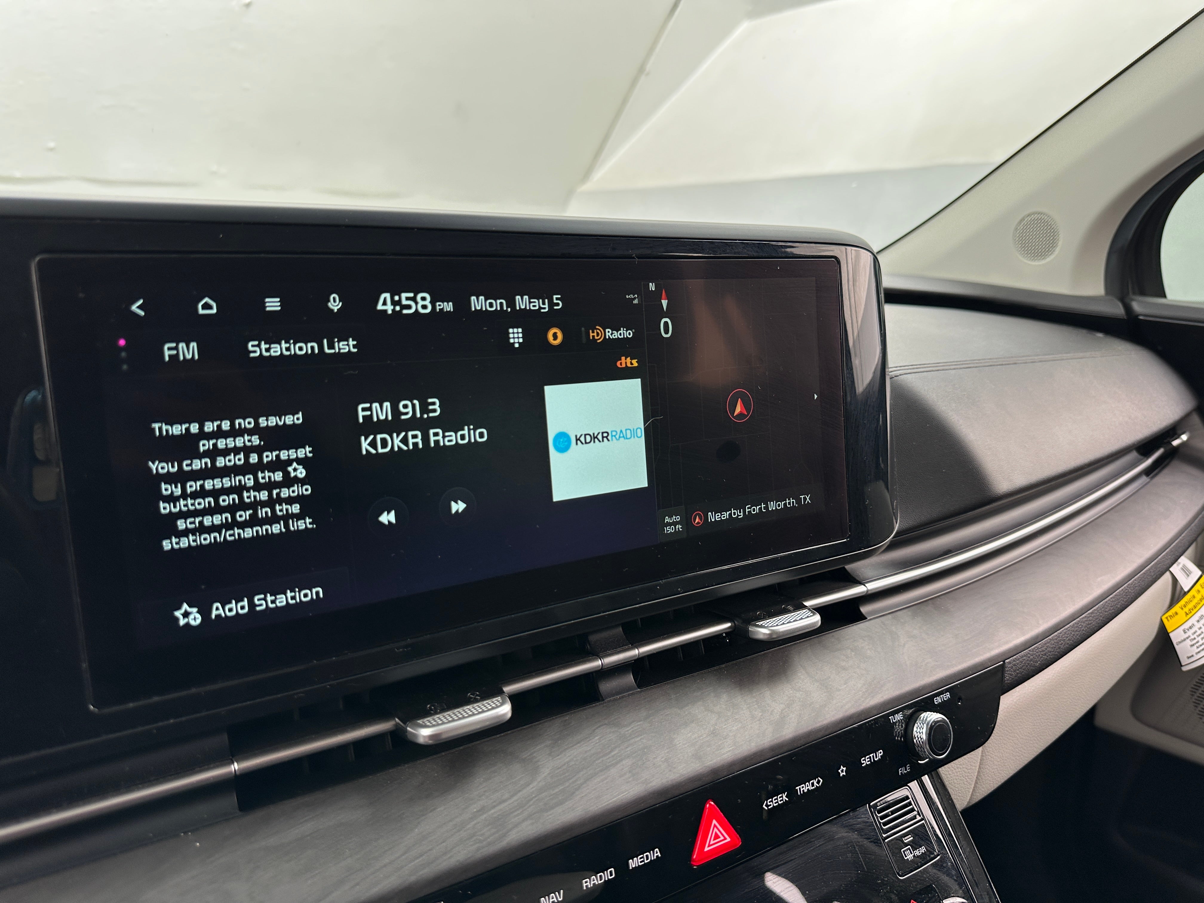 2024 Kia Carnival EX 3