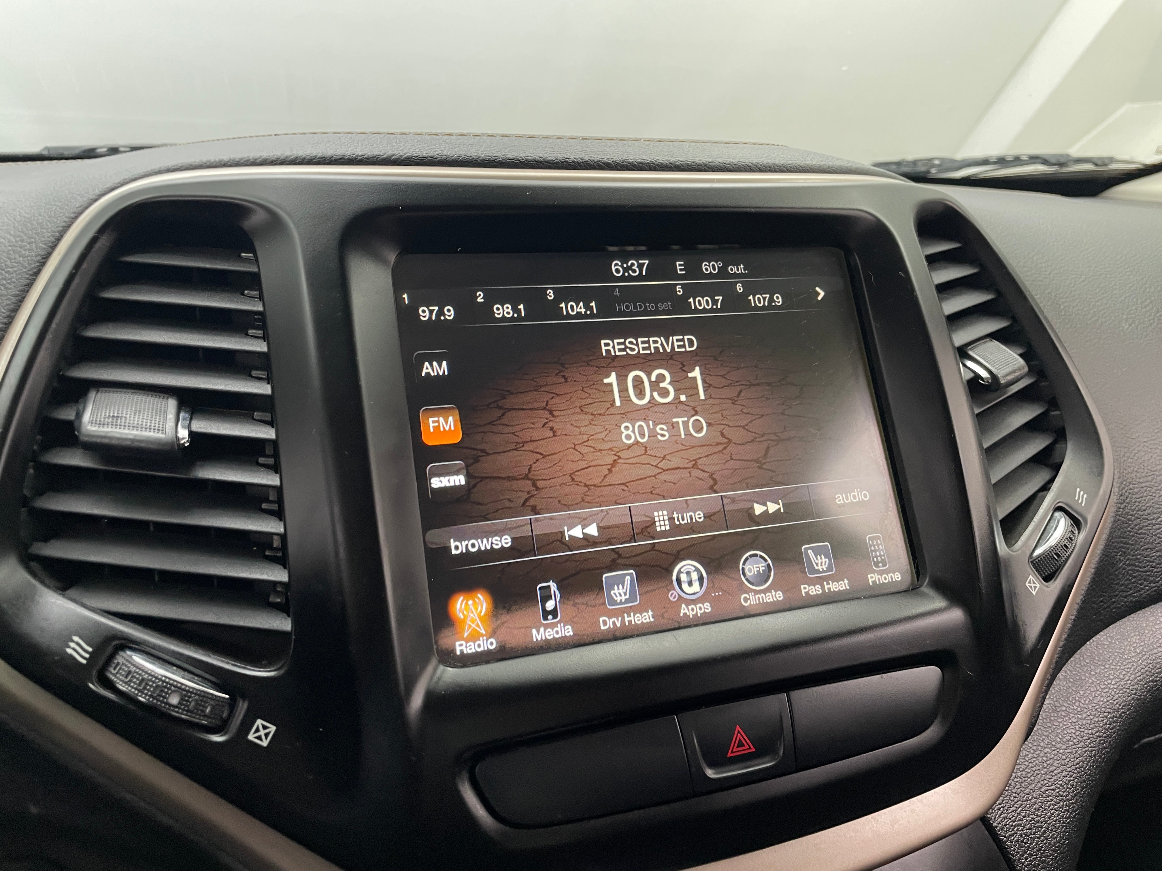 2017 Jeep Cherokee Limited Edition 3