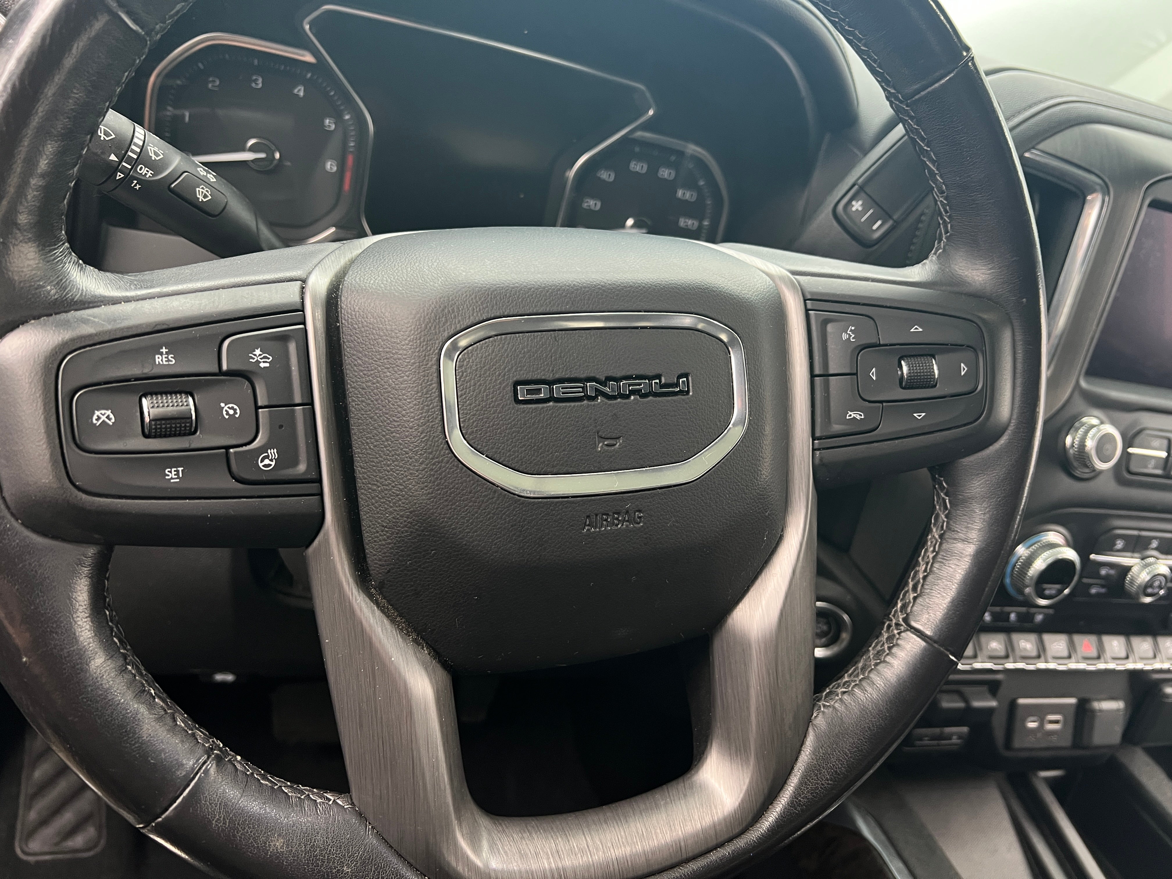 2021 GMC Sierra 1500 Denali 4