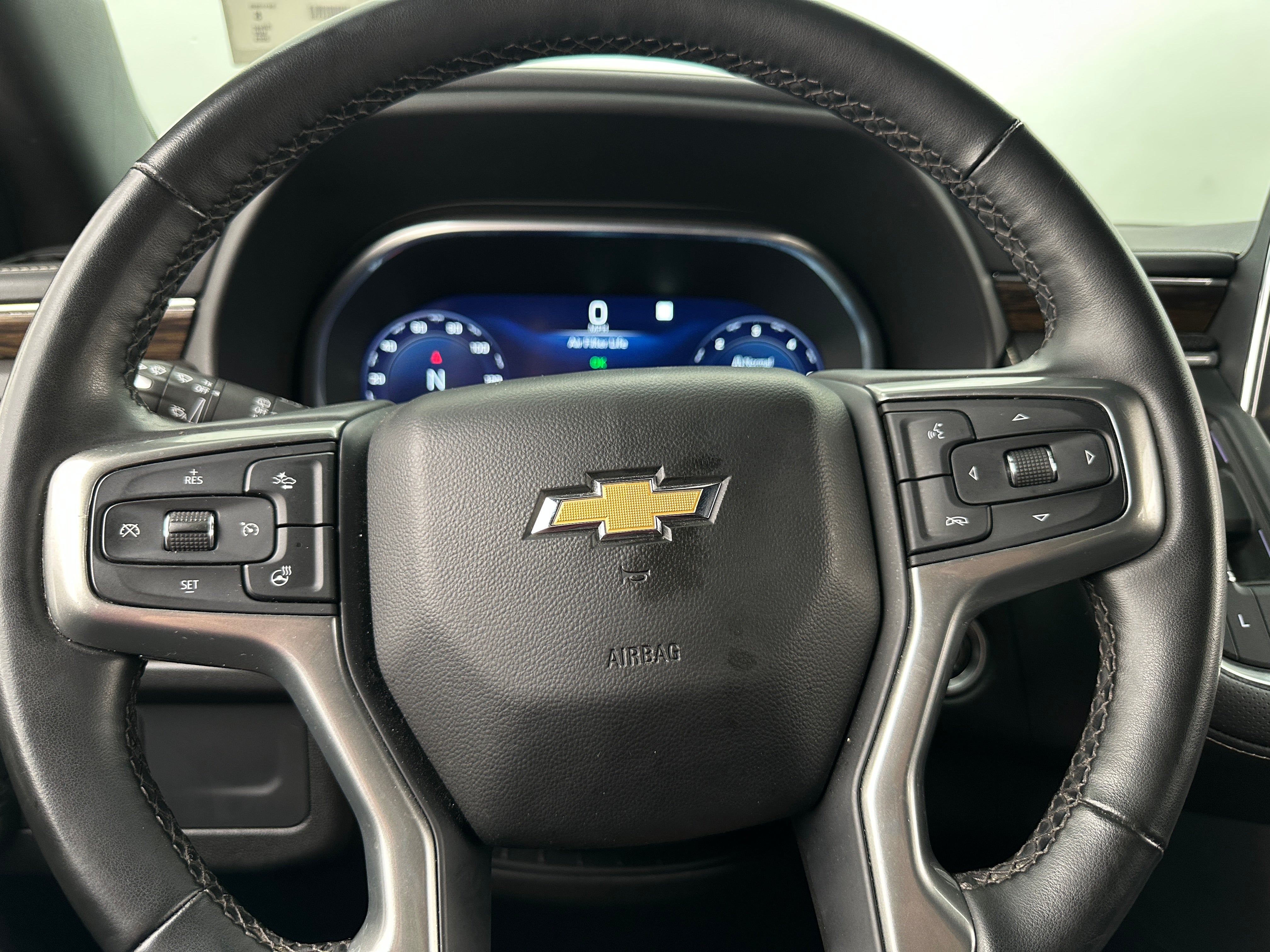 2023 Chevrolet Suburban Premier 4
