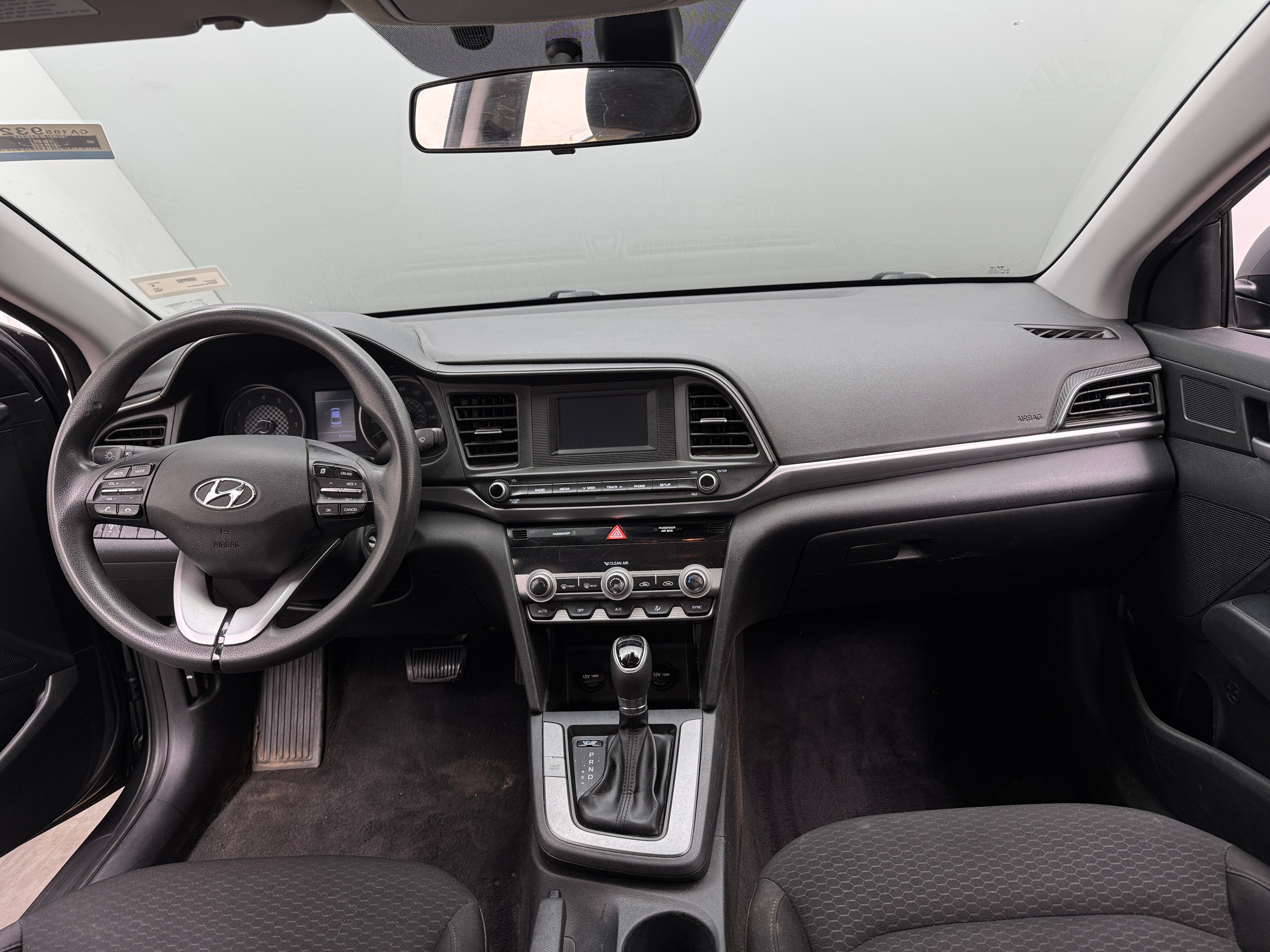 2020 Hyundai Elantra SE 3