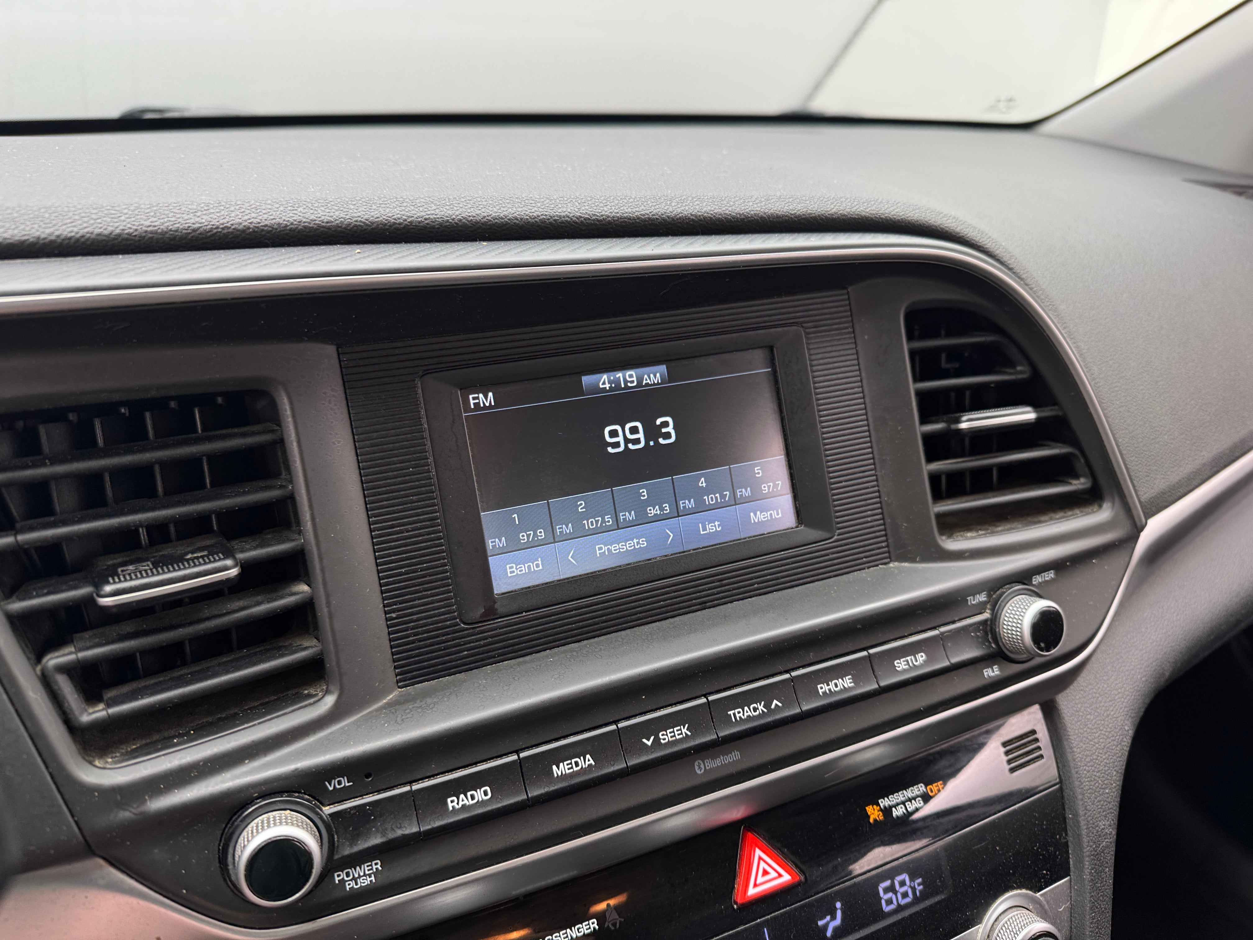 2020 Hyundai Elantra SE 4