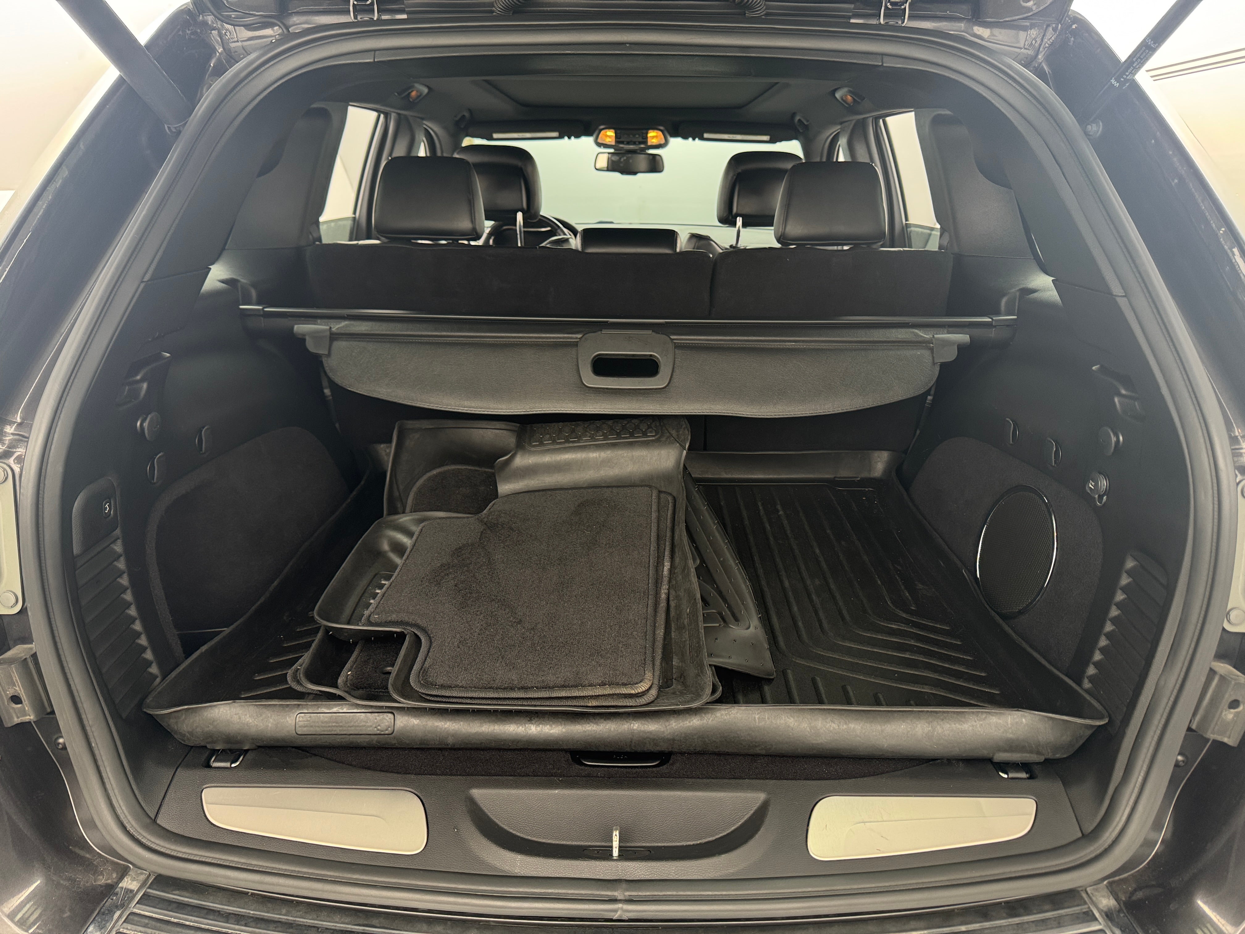 2015 Jeep Grand Cherokee Overland 6