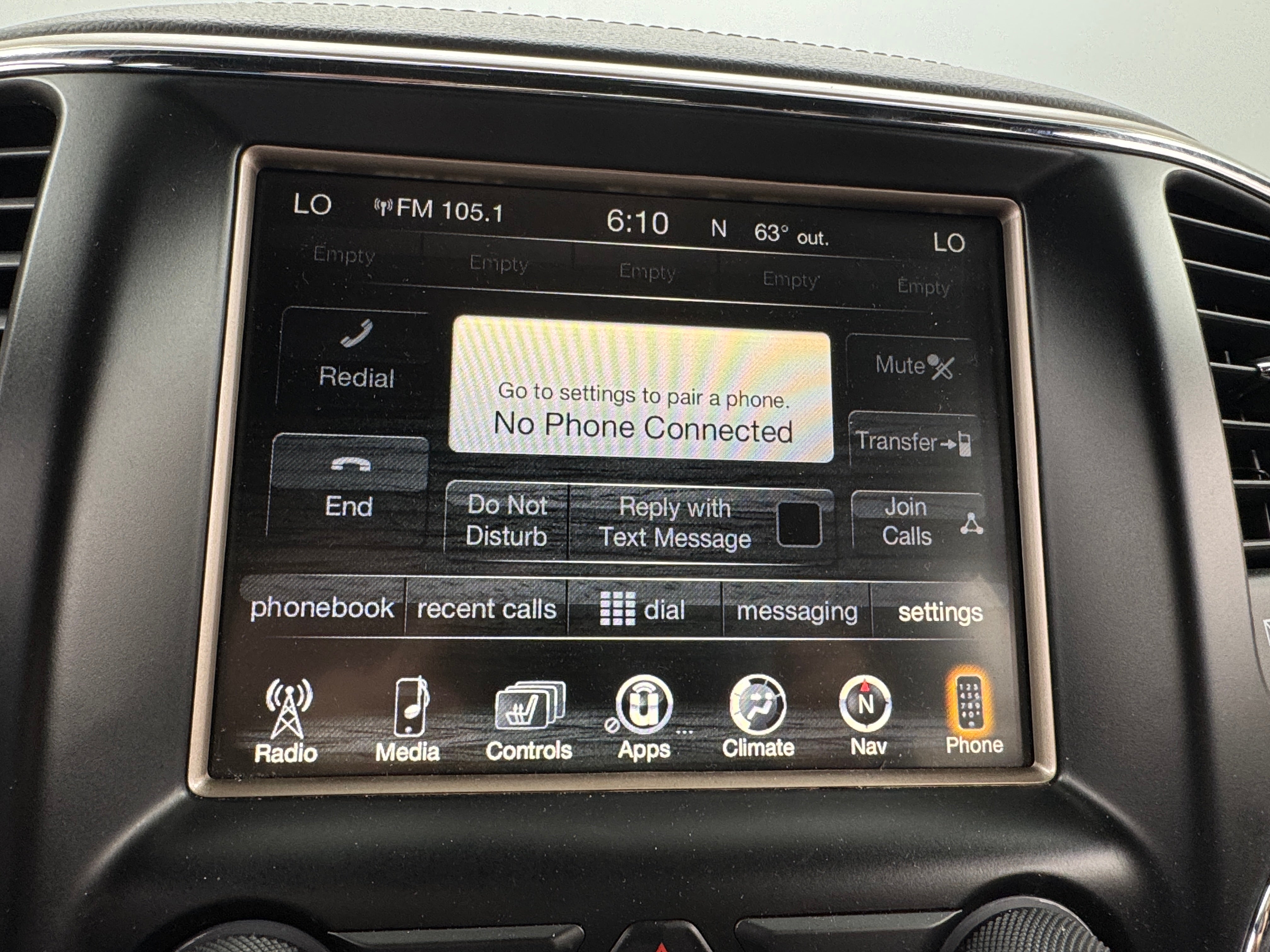 2015 Jeep Grand Cherokee Overland 3
