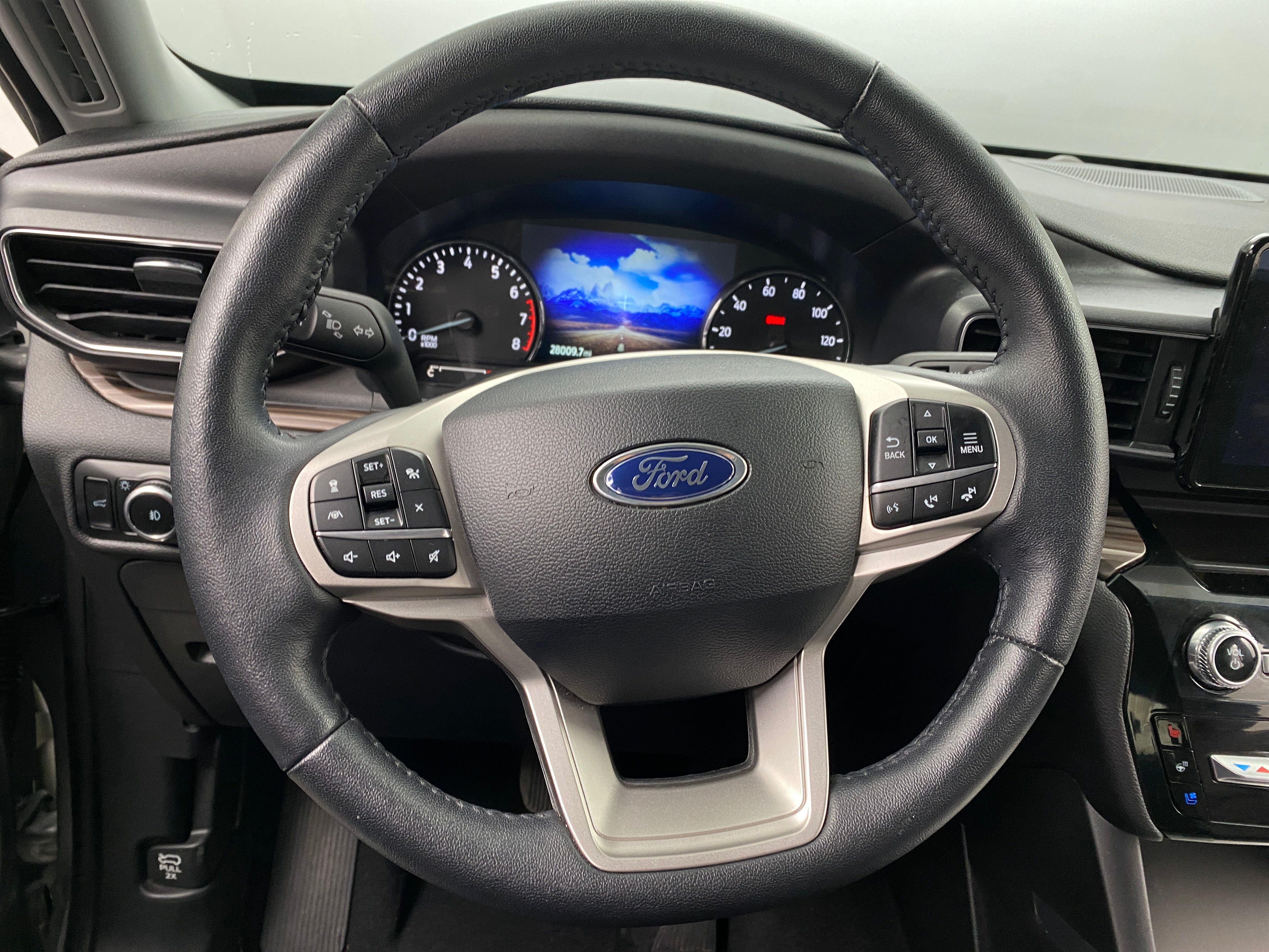 2024 Ford Explorer Limited 4