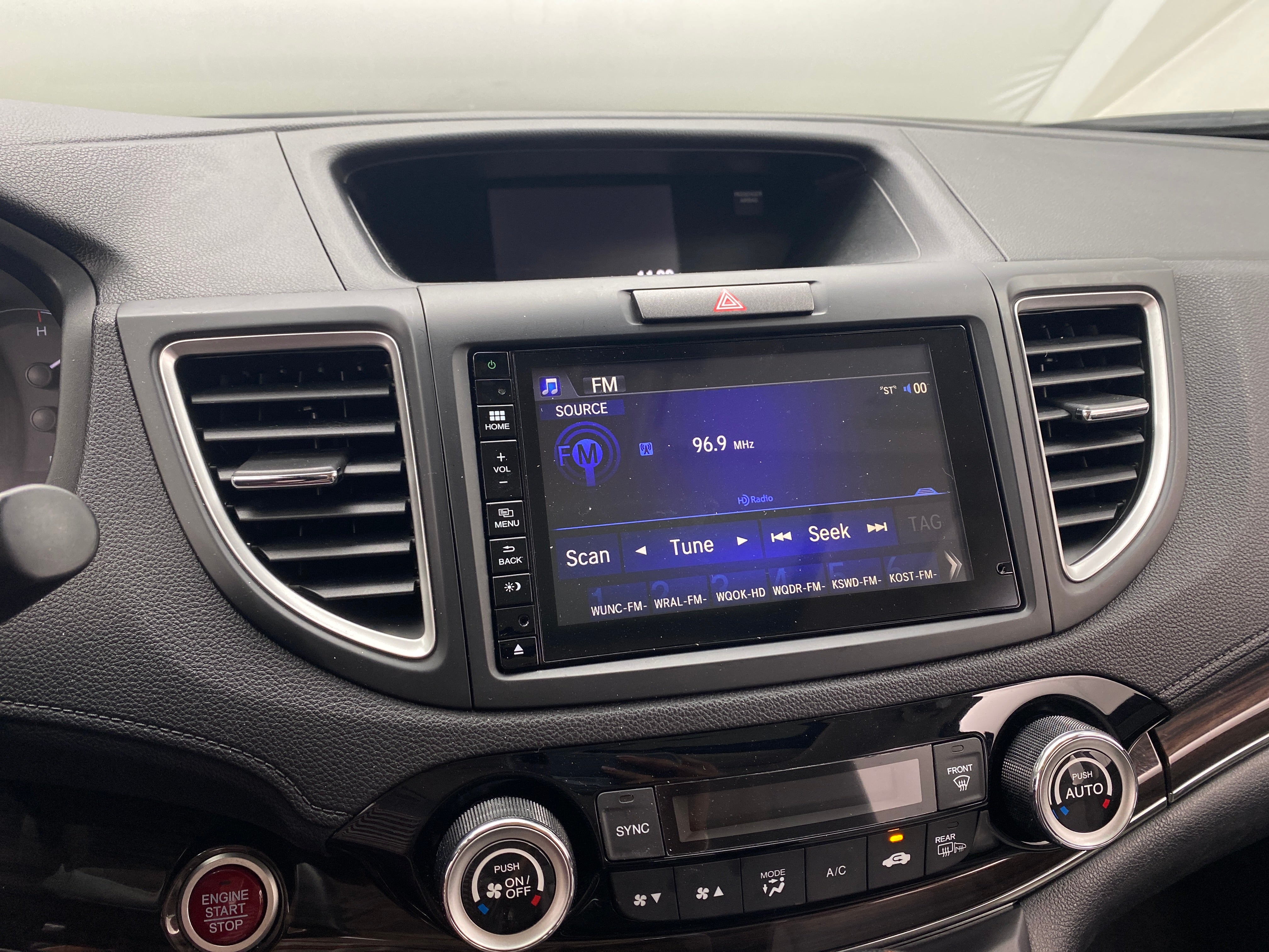 2016 Honda CR-V Touring 3