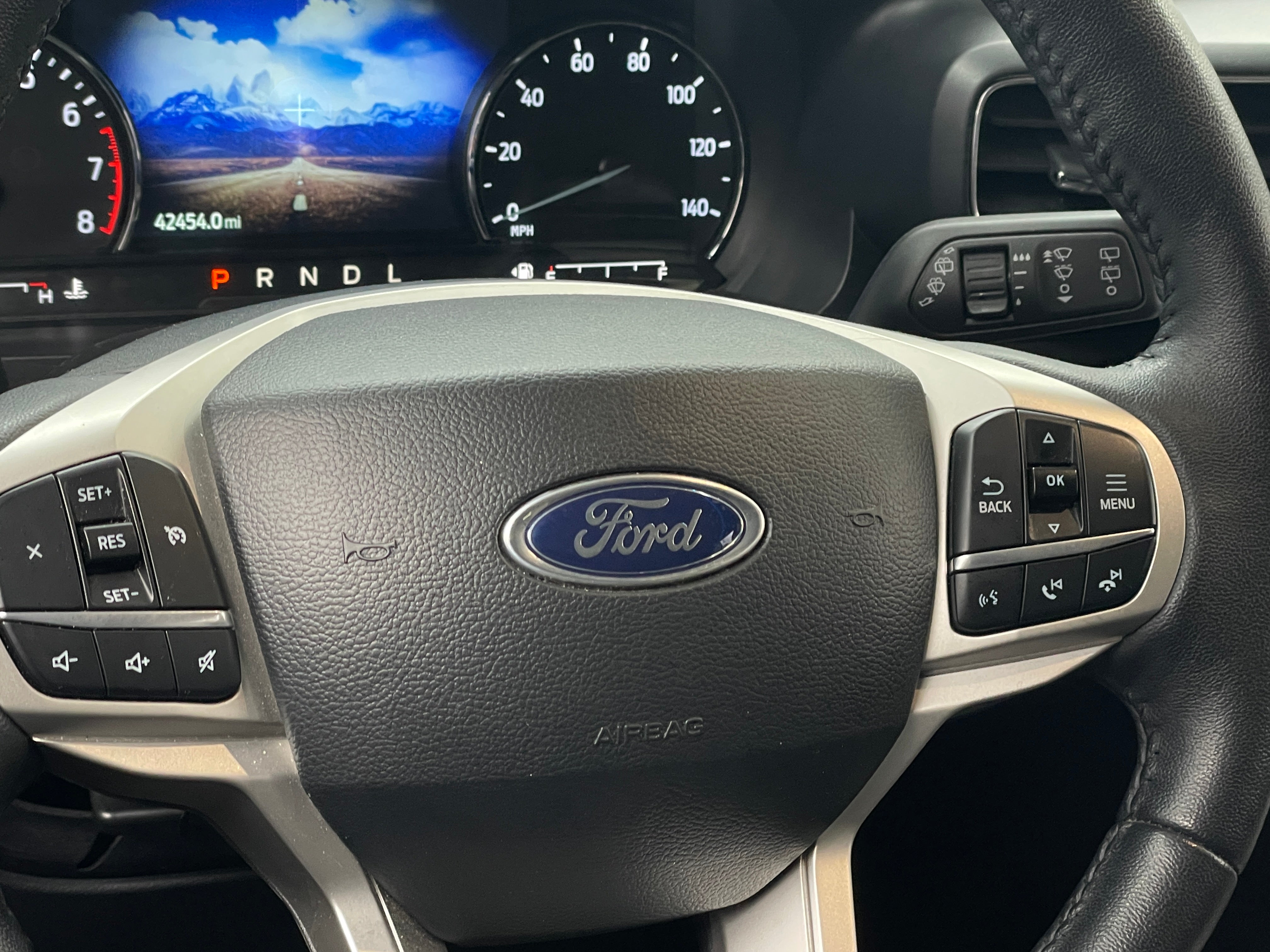 2023 Ford Explorer XLT 5