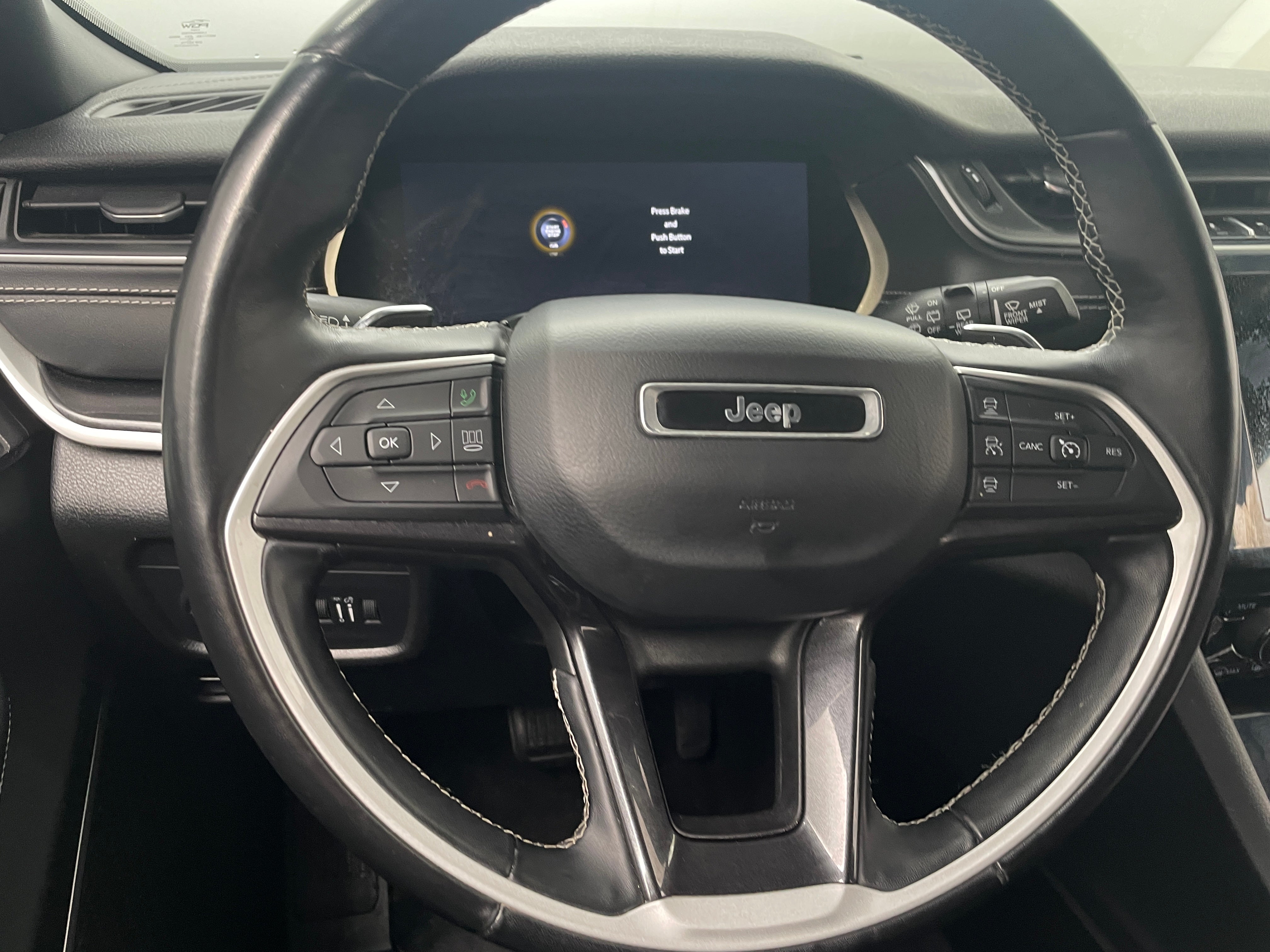2022 Jeep Grand Cherokee L Altitude 4