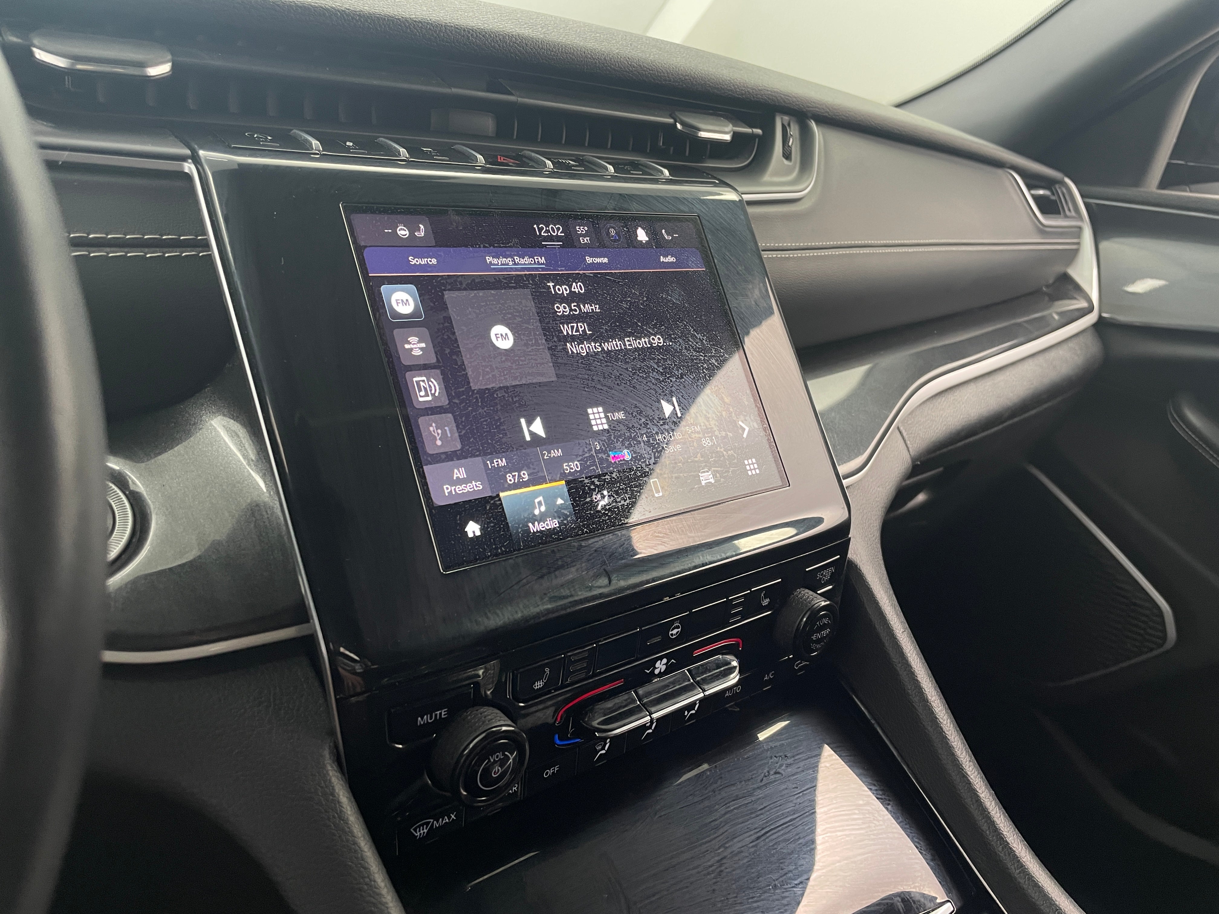2022 Jeep Grand Cherokee L Altitude 3