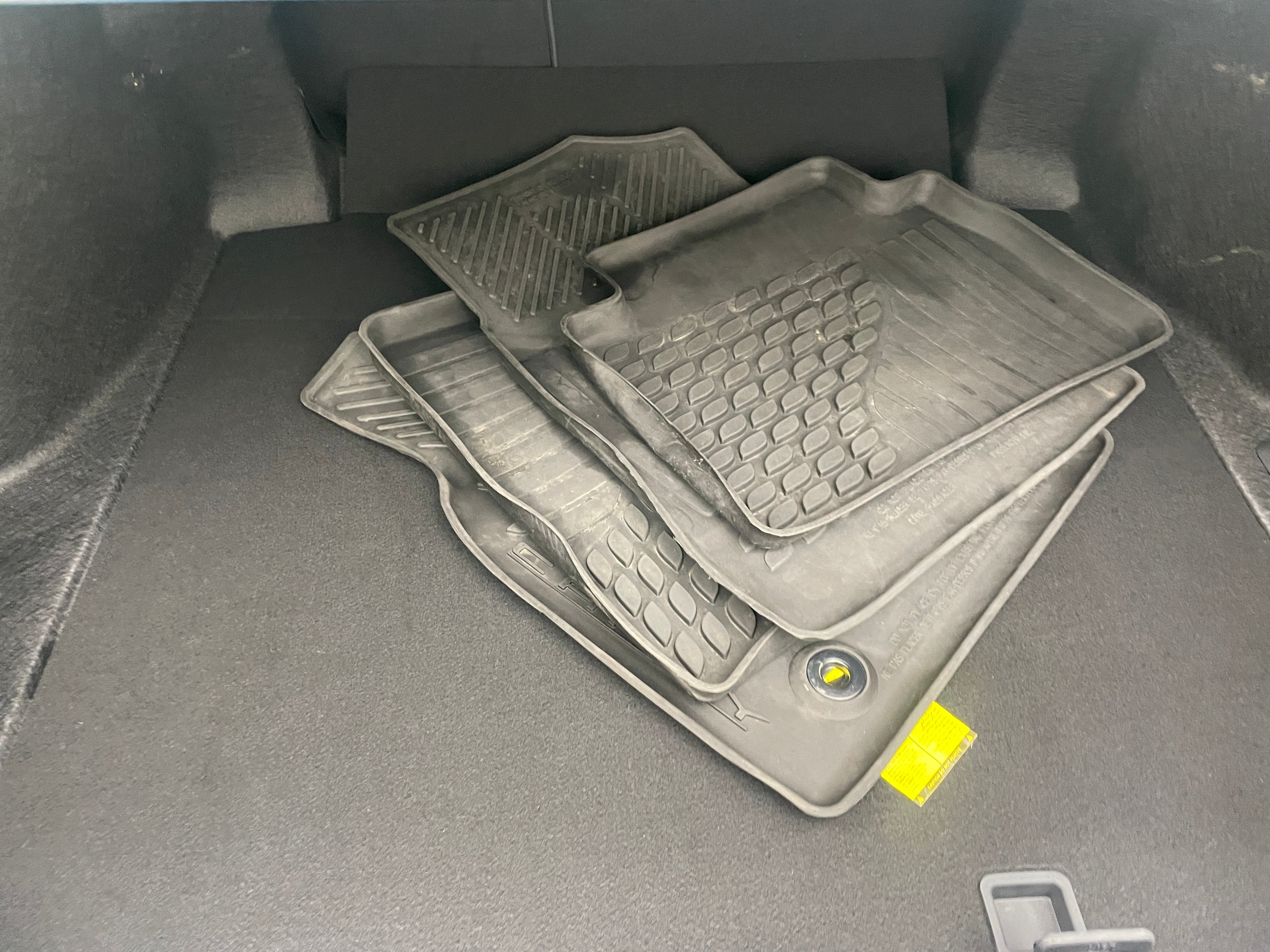 2023 Toyota Camry SE 7
