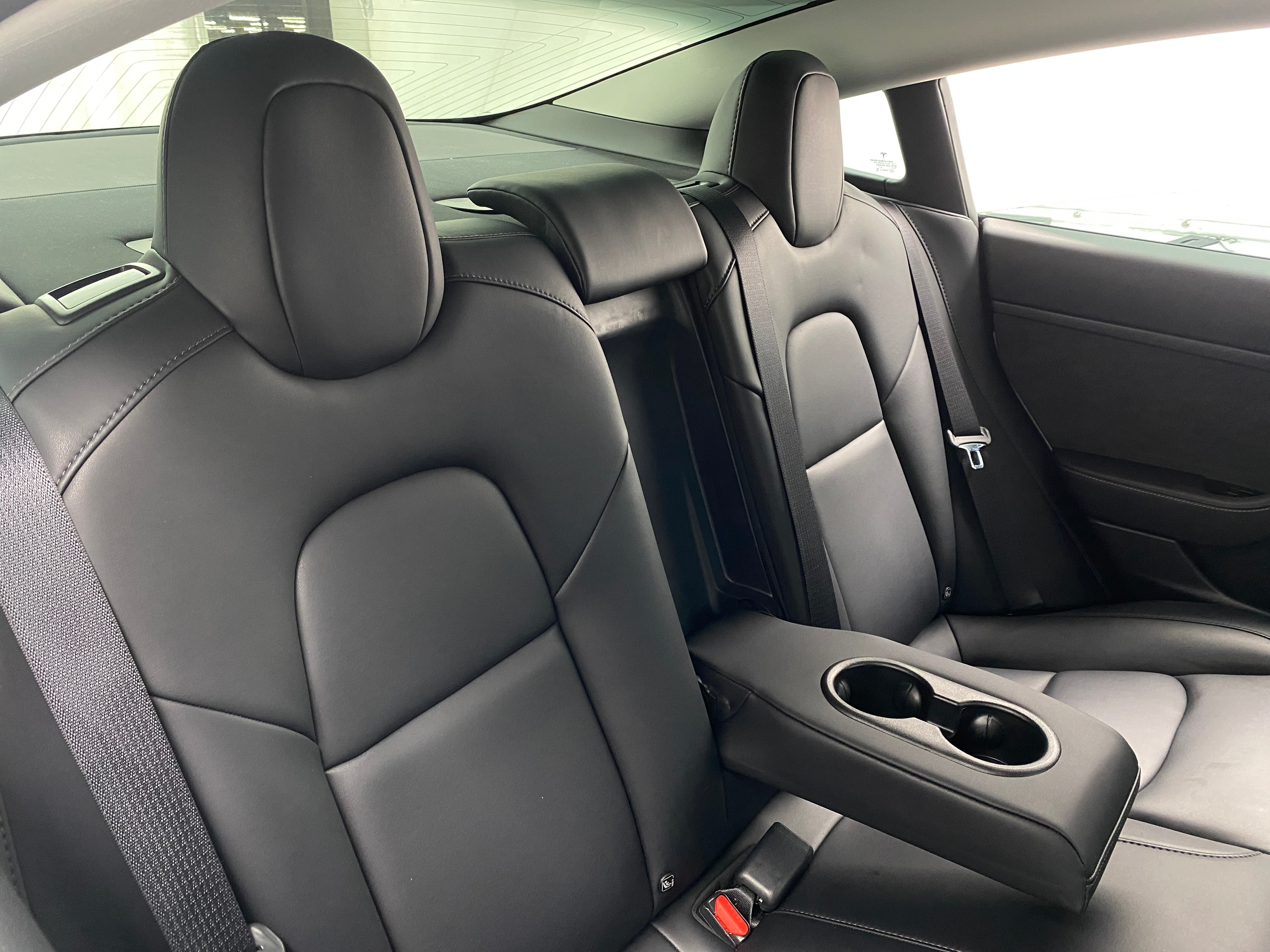2020 Tesla Model 3 Standard Range 4