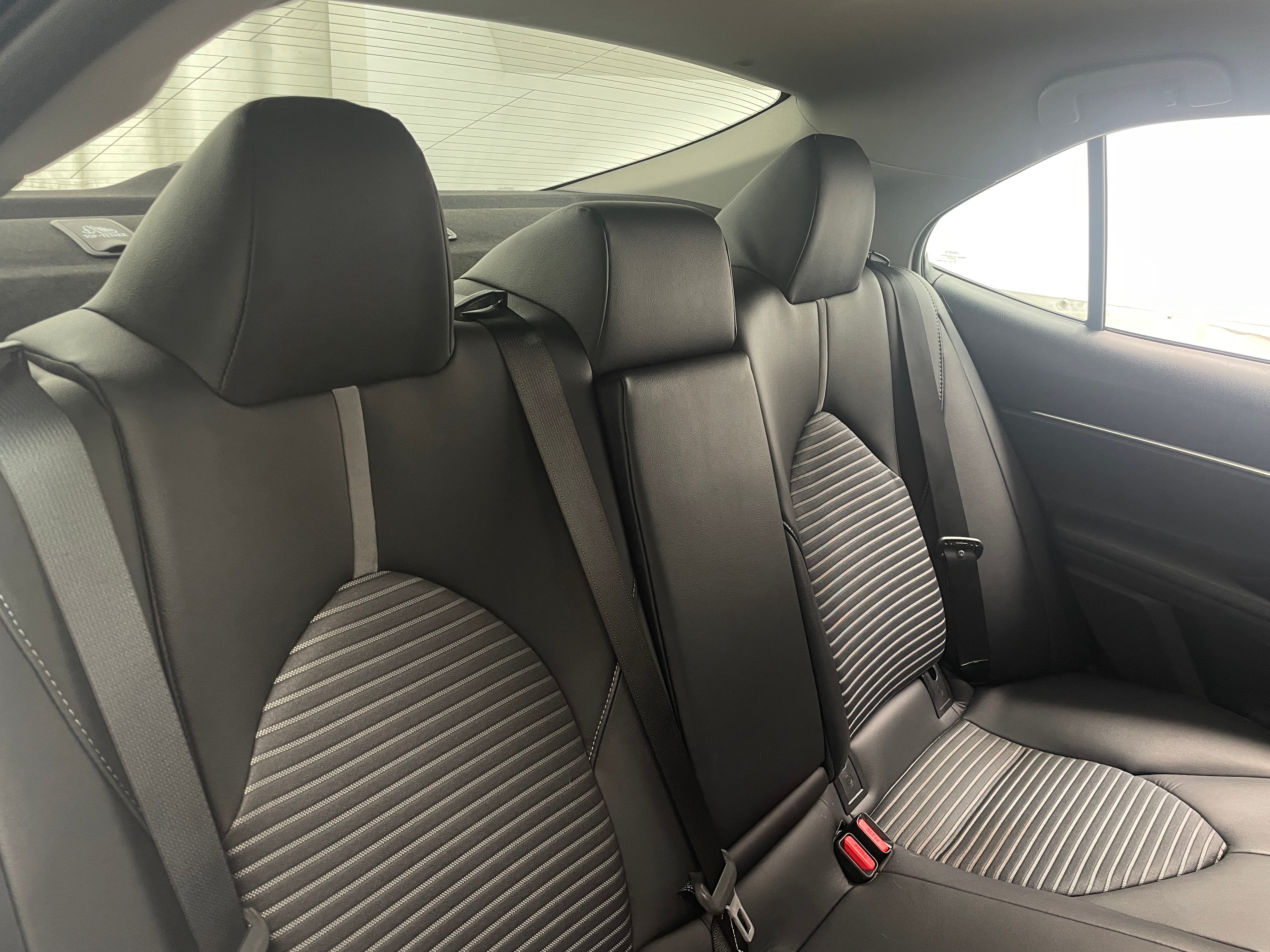 2018 Toyota Camry SE 6