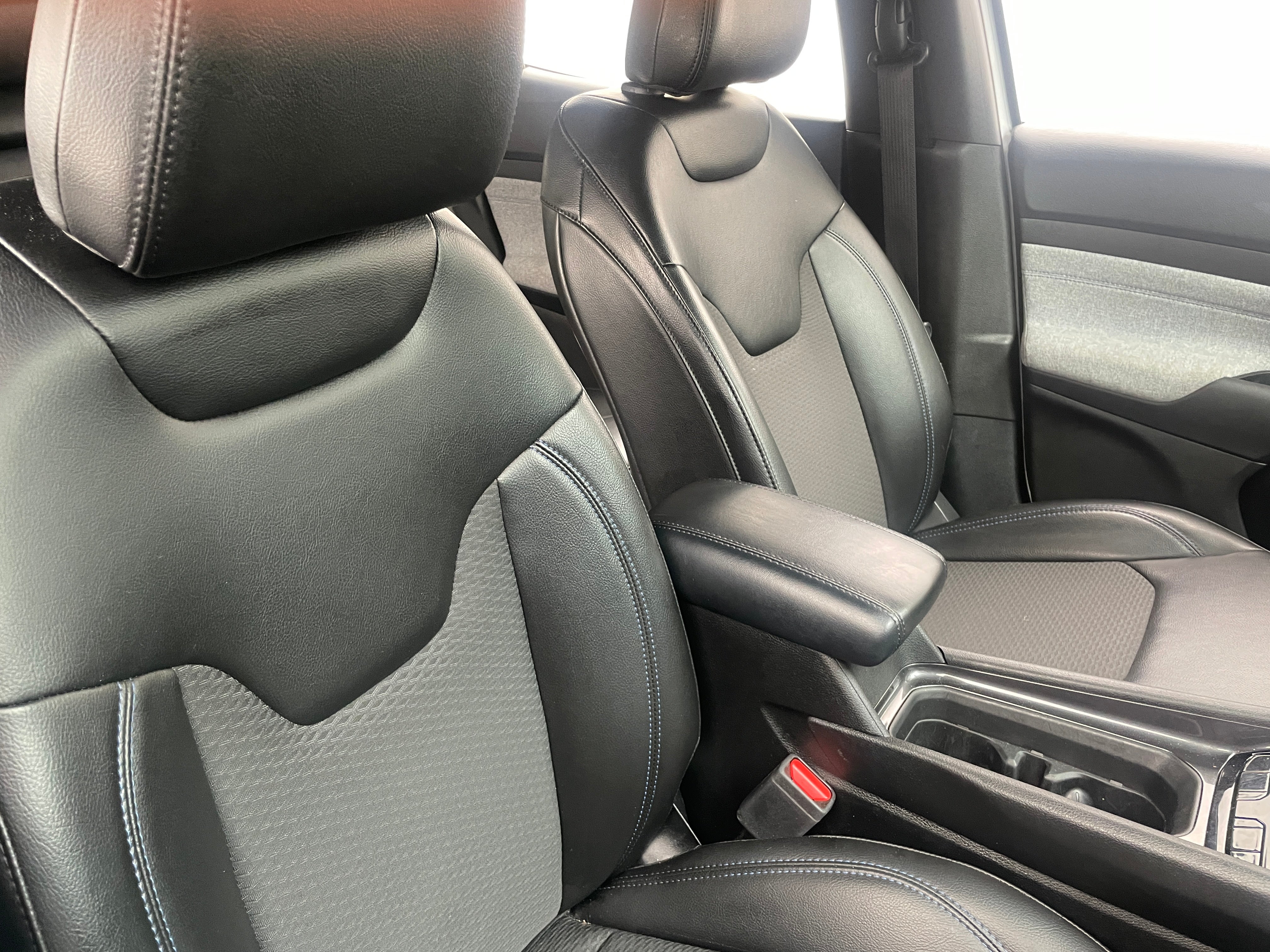 2023 Jeep Compass Latitude 2