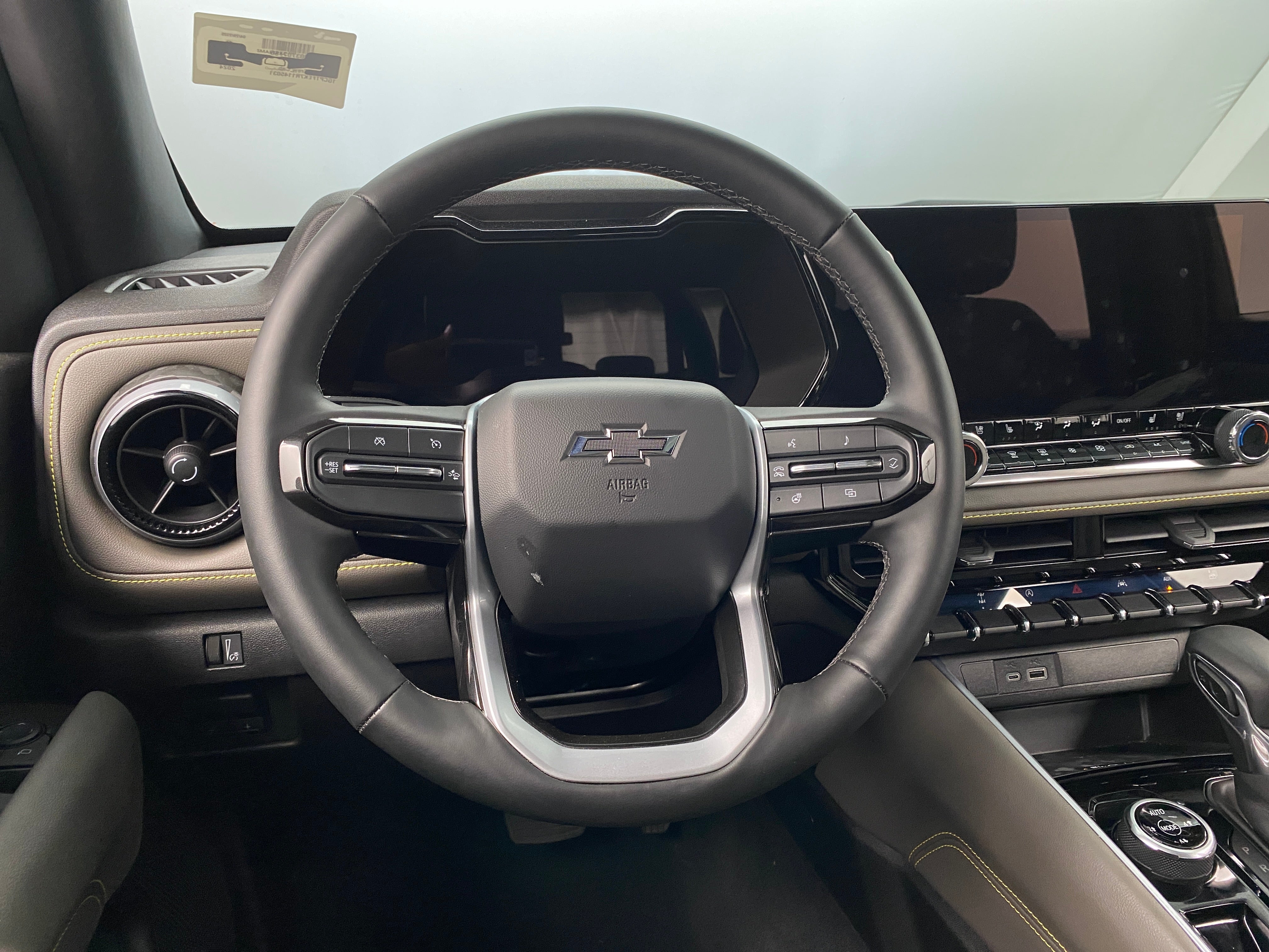 2024 Chevrolet Colorado ZR2 4