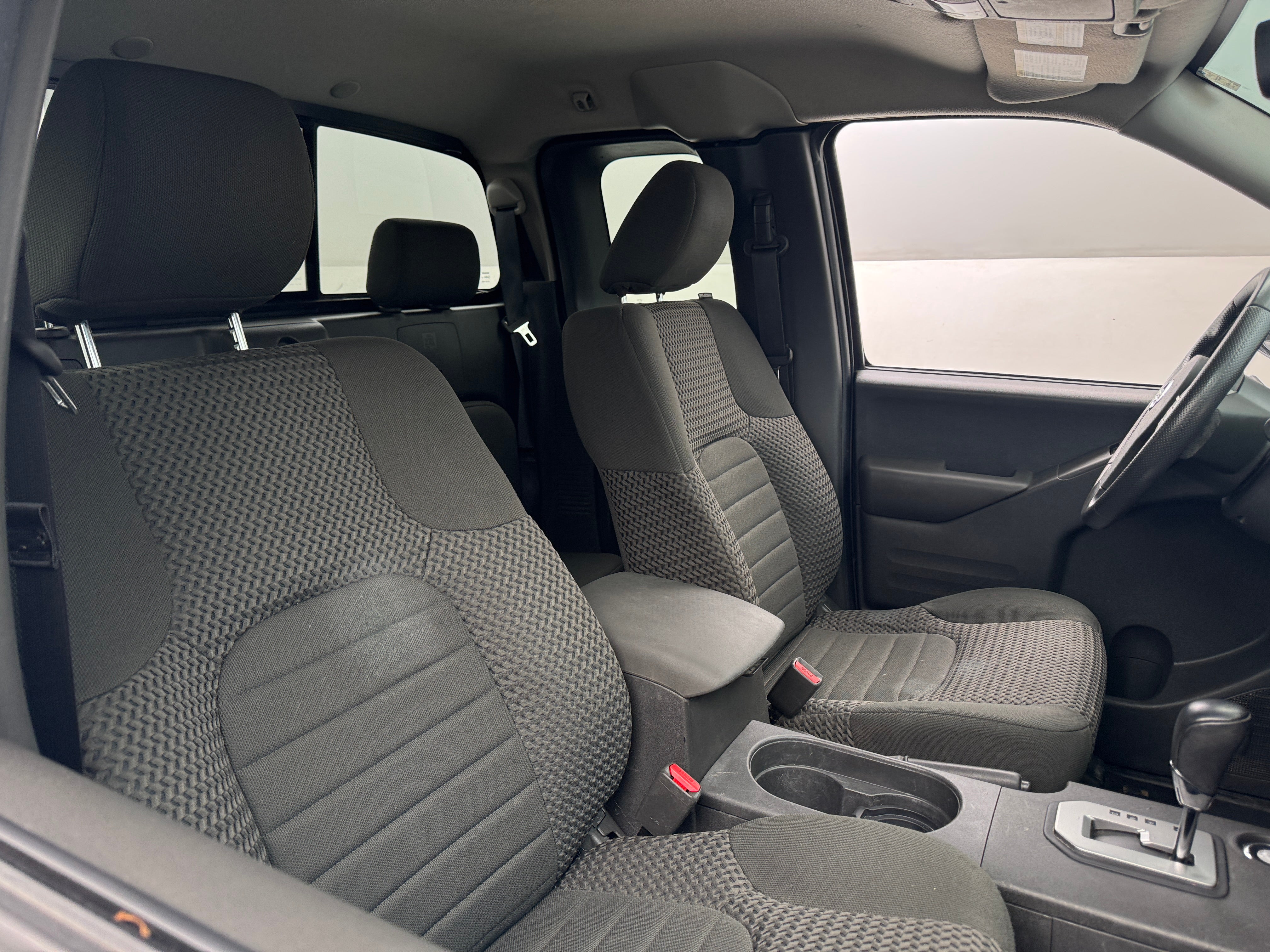 2021 Nissan Frontier SV 2