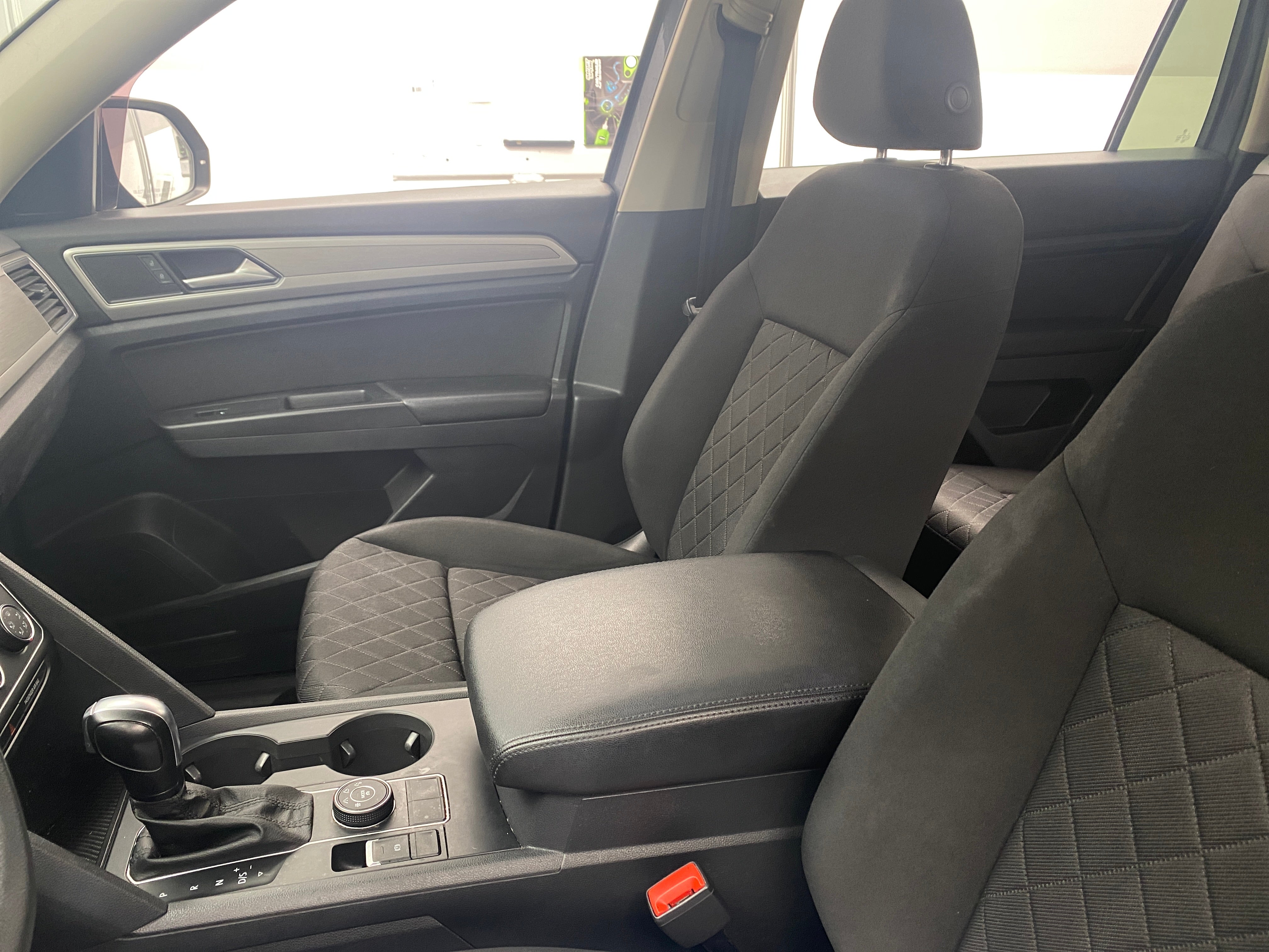 2018 Volkswagen Atlas S 2