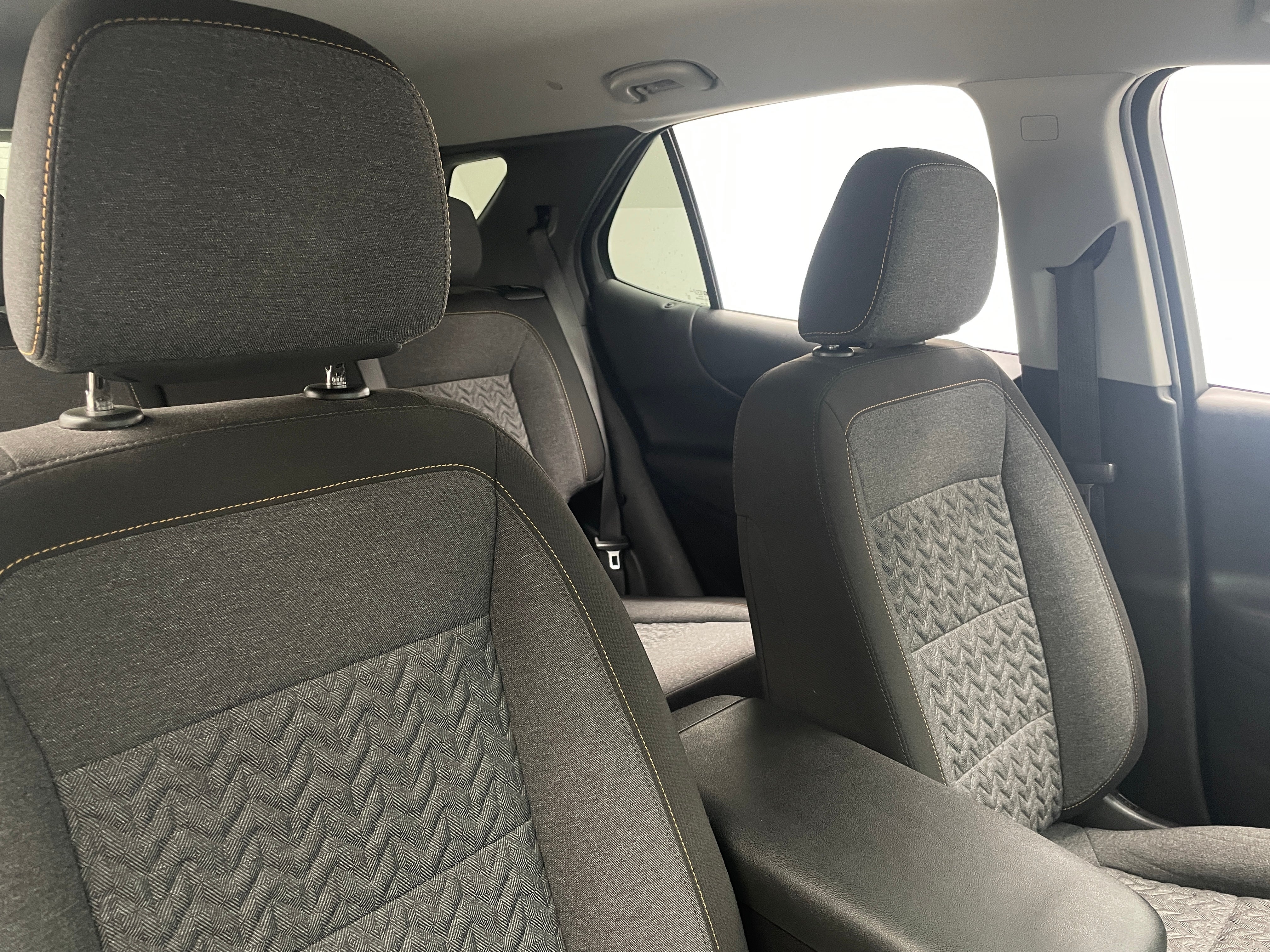 2022 Chevrolet Equinox LT 2