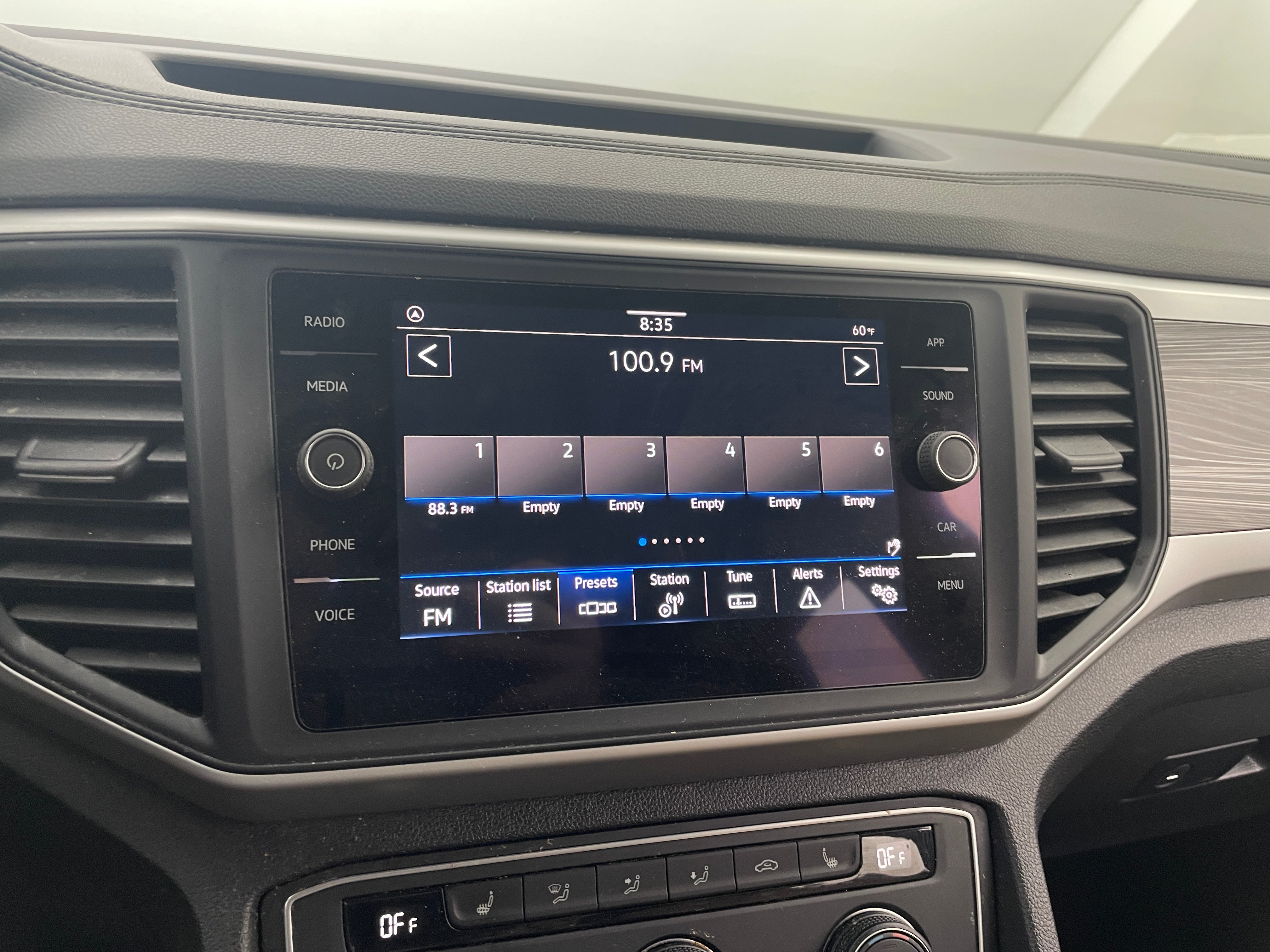 2021 Volkswagen Atlas SE 3