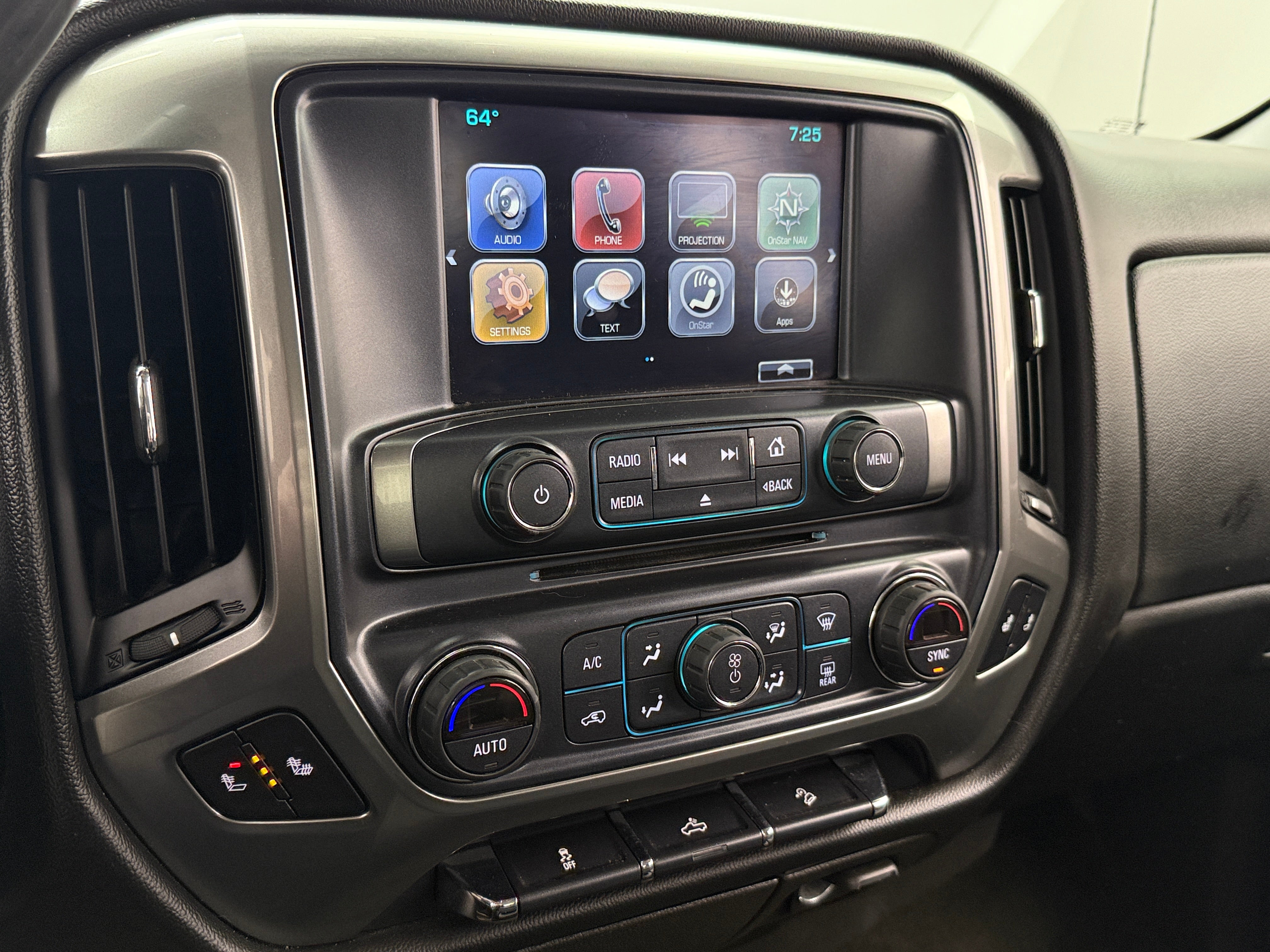 2018 Chevrolet Silverado 1500 LT Z71 4