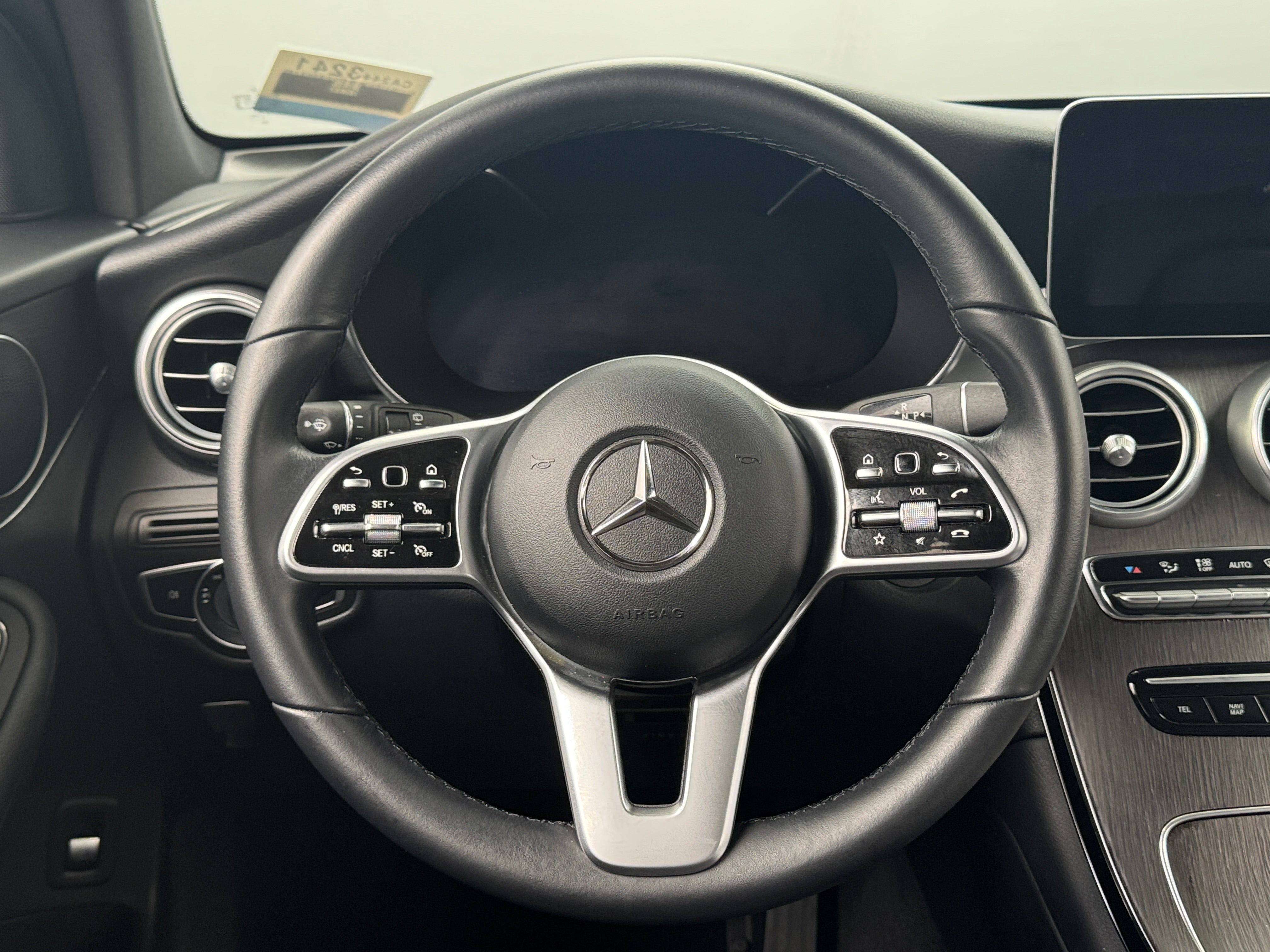 2022 Mercedes-Benz GLC 300 4