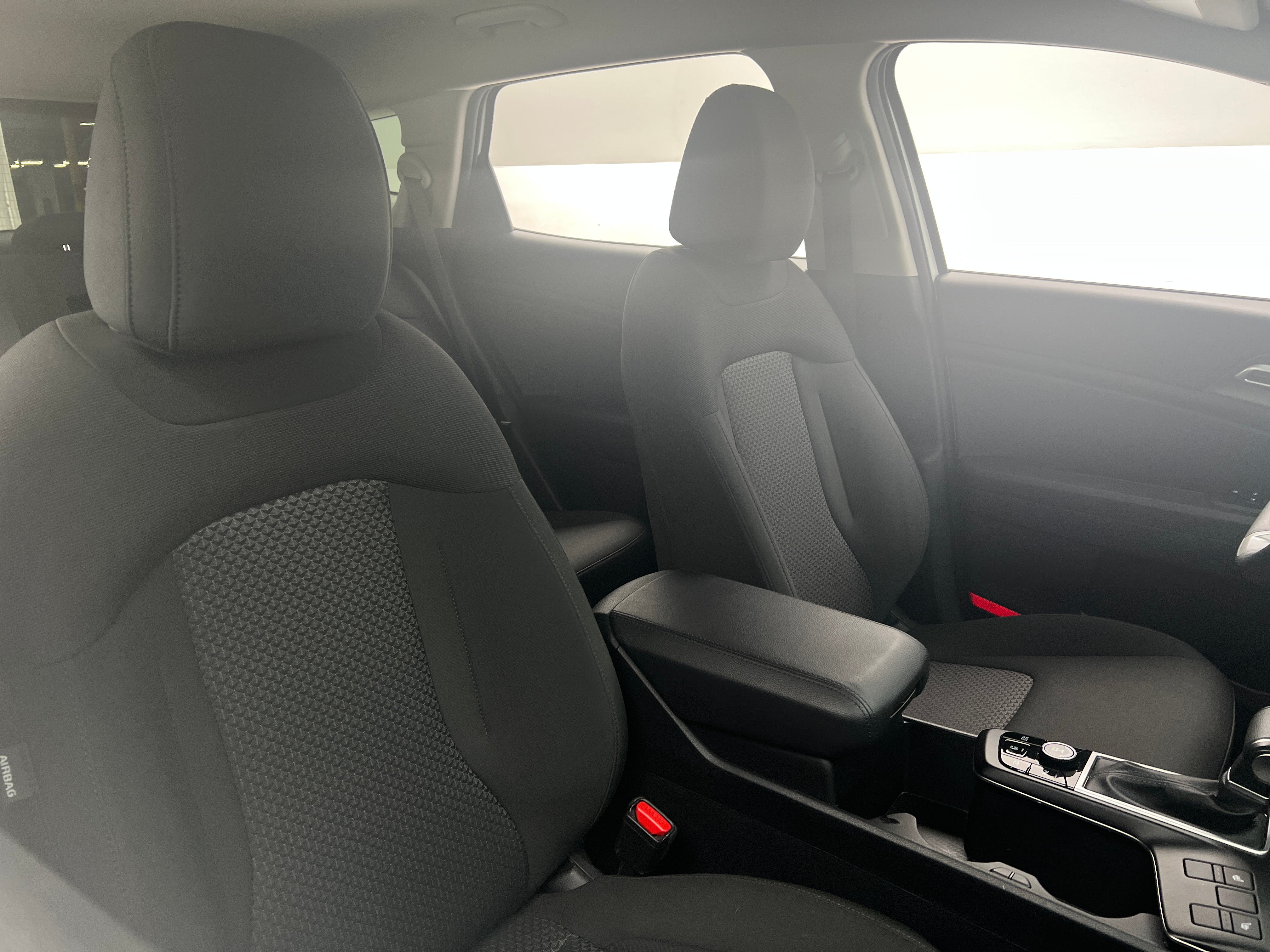 2024 Kia Sportage LX 2