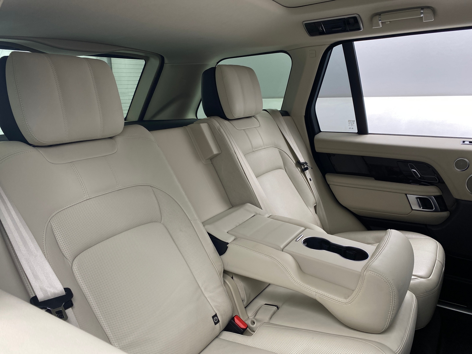 Thumbnail: 2022 Land Rover Range Rover - 5