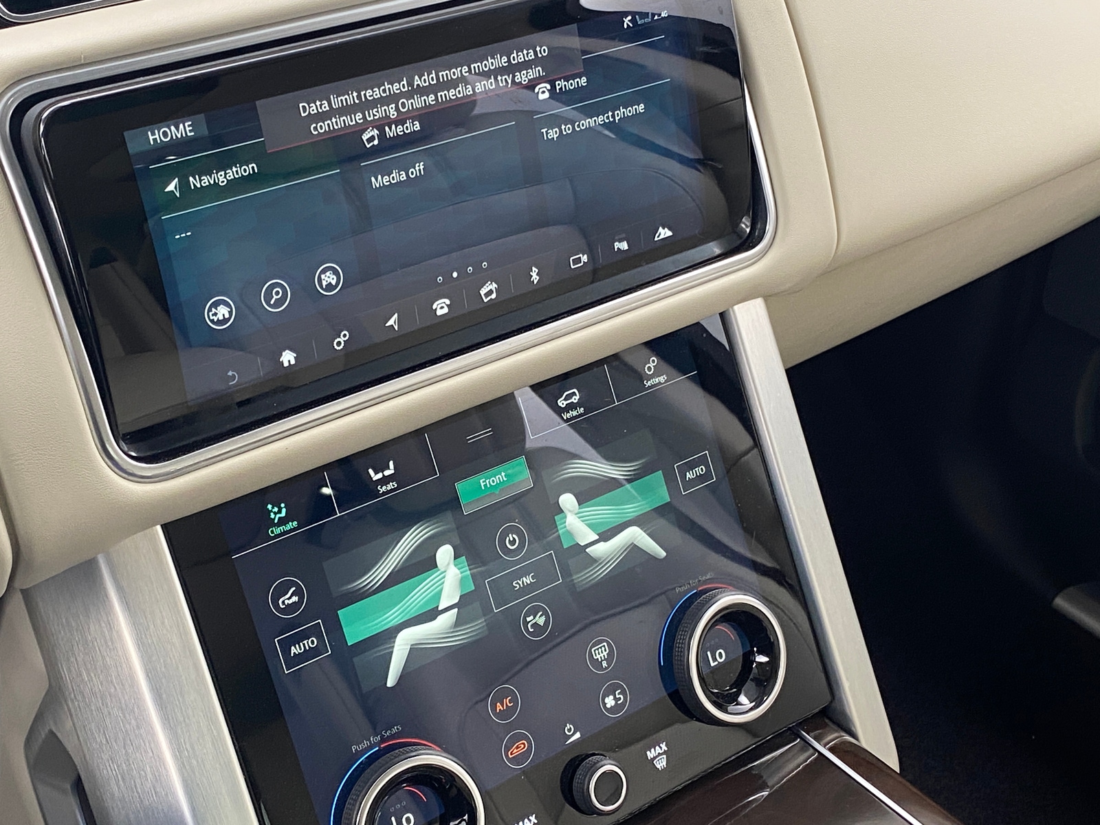 Thumbnail: 2022 Land Rover Range Rover - 3