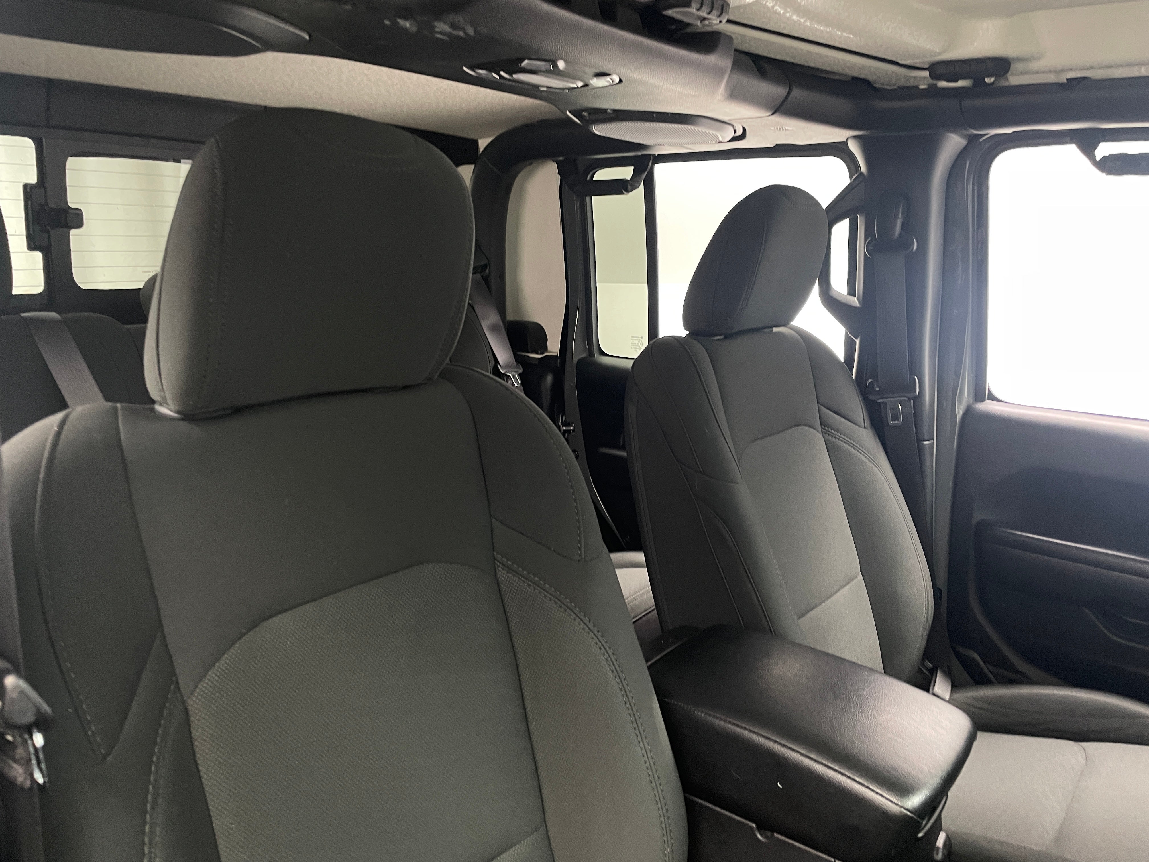 2021 Jeep Gladiator Sport S 2