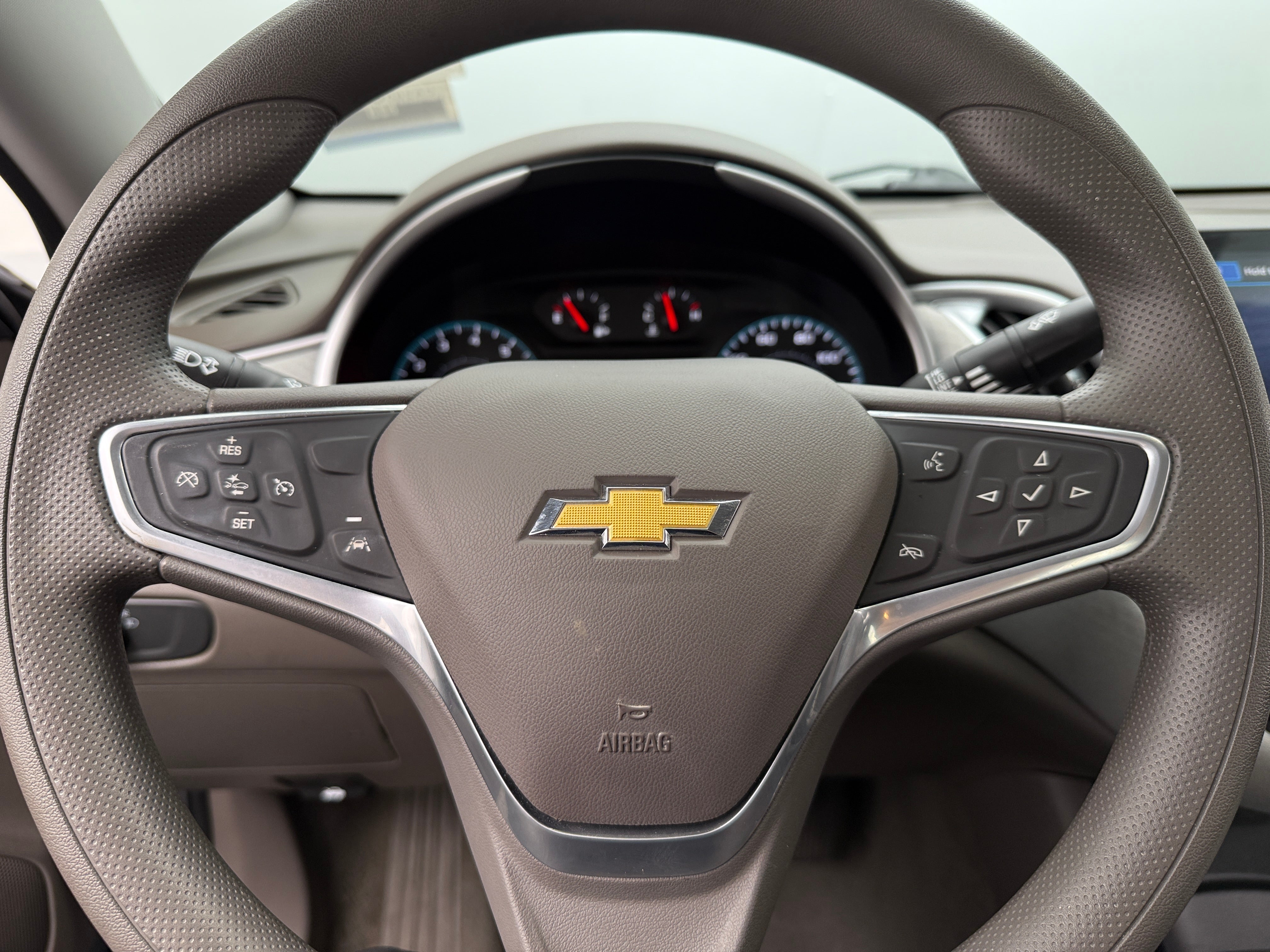 2023 Chevrolet Malibu LS 5