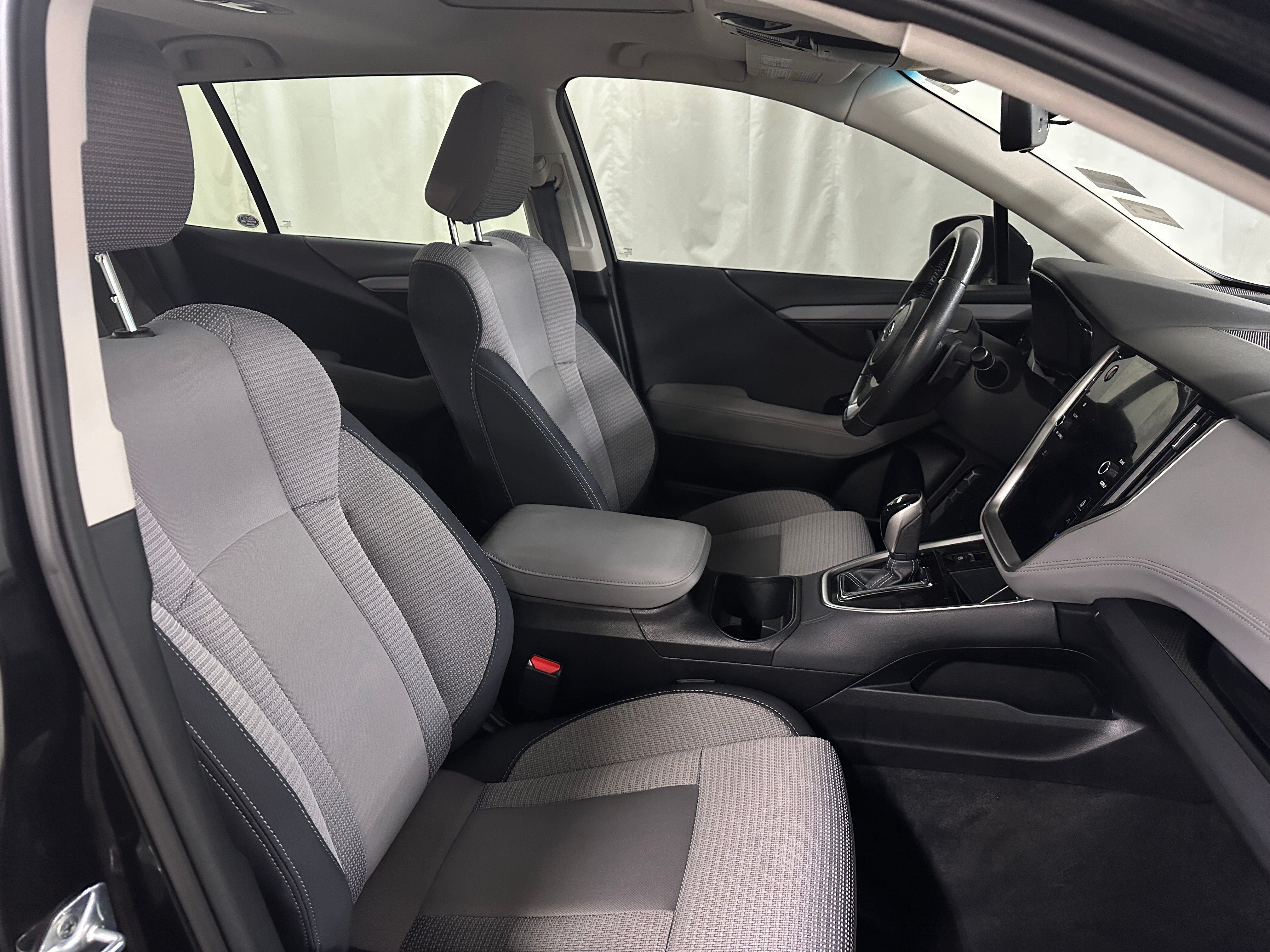 2022 Subaru Outback Premium 2