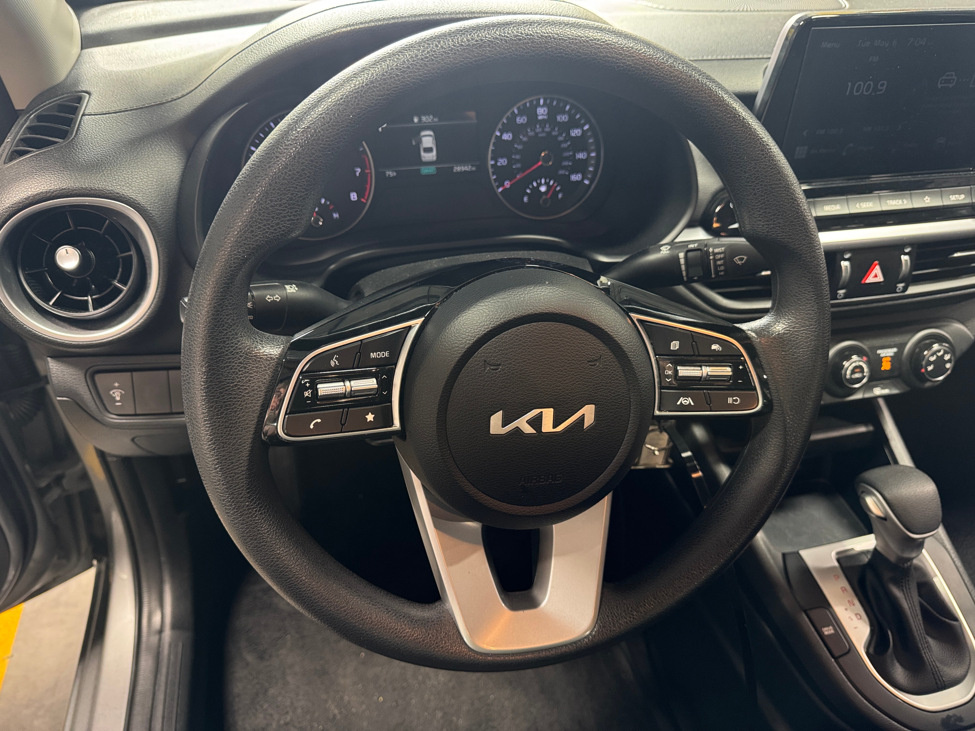 2024 Kia Forte LXS 5
