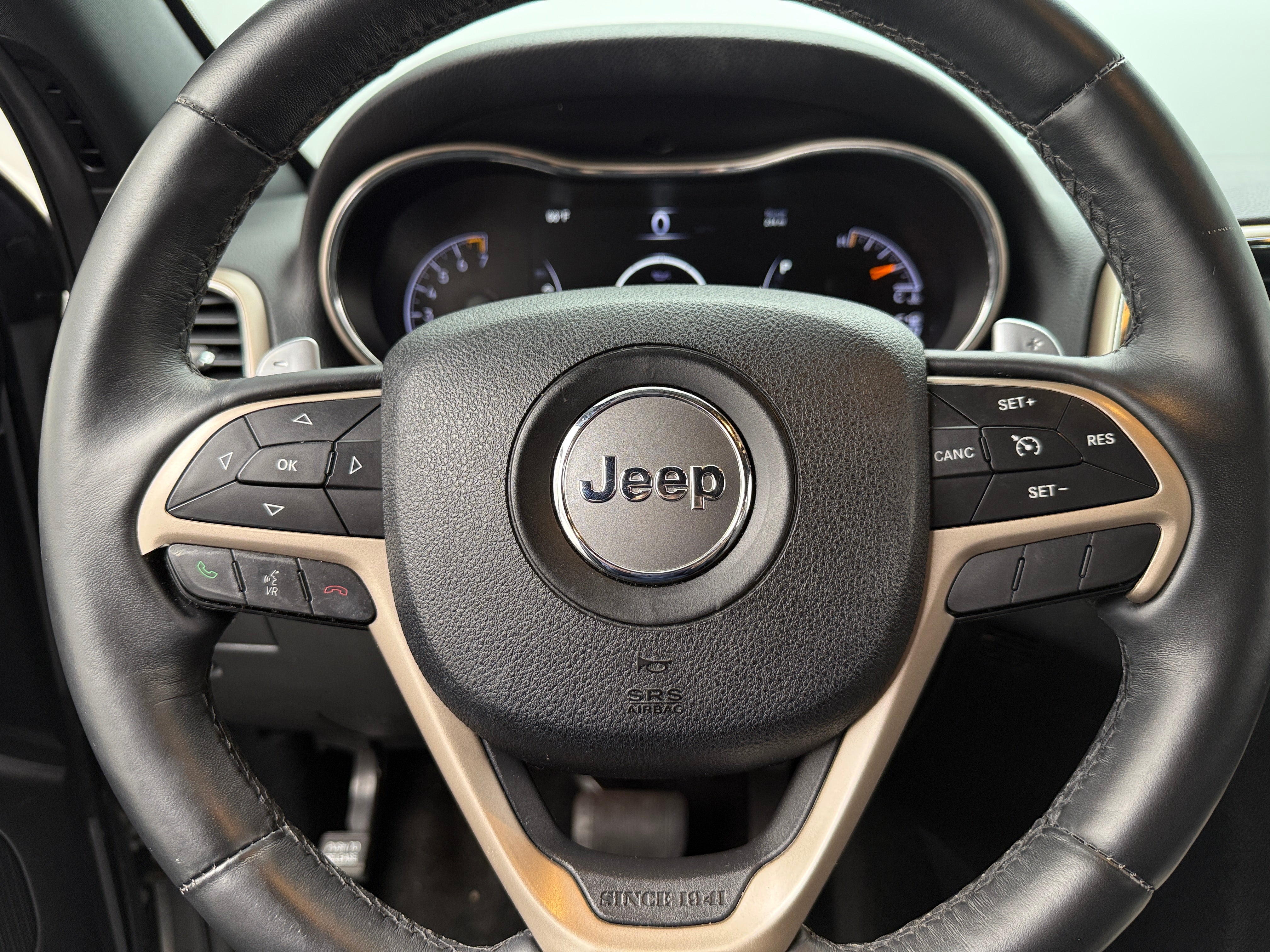 2015 Jeep Grand Cherokee Limited Edition 4